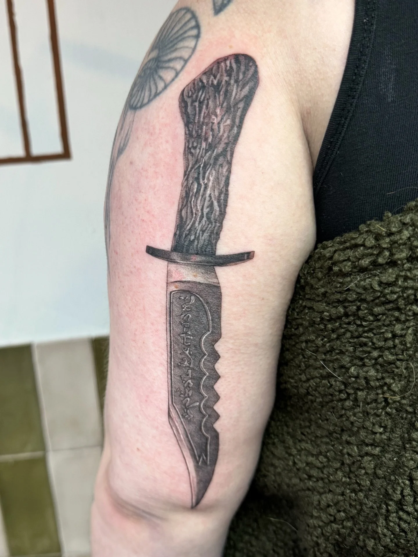 It&rsquo;s been a long time since I&rsquo;ve watched Supernatural, but when Kelly wanted to get Ruby&rsquo;s dagger it all flooded back to me! 

I&rsquo;ve never had a rewatch of the show, but now I might just have to!

I&rsquo;d love to do more blac