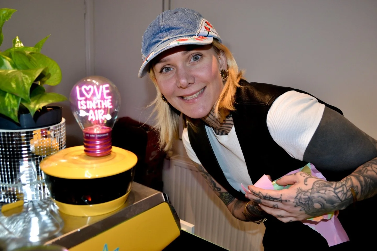 💖 1 YEAR OF STUDIO ZUIVER 14/2/26 💖

We had such a fun and chill day! Thanks everybody for celebrating with us and stopping by. It&rsquo;s been a year already but for us it feels like we&rsquo;re now just getting started. Cheers to many more connec