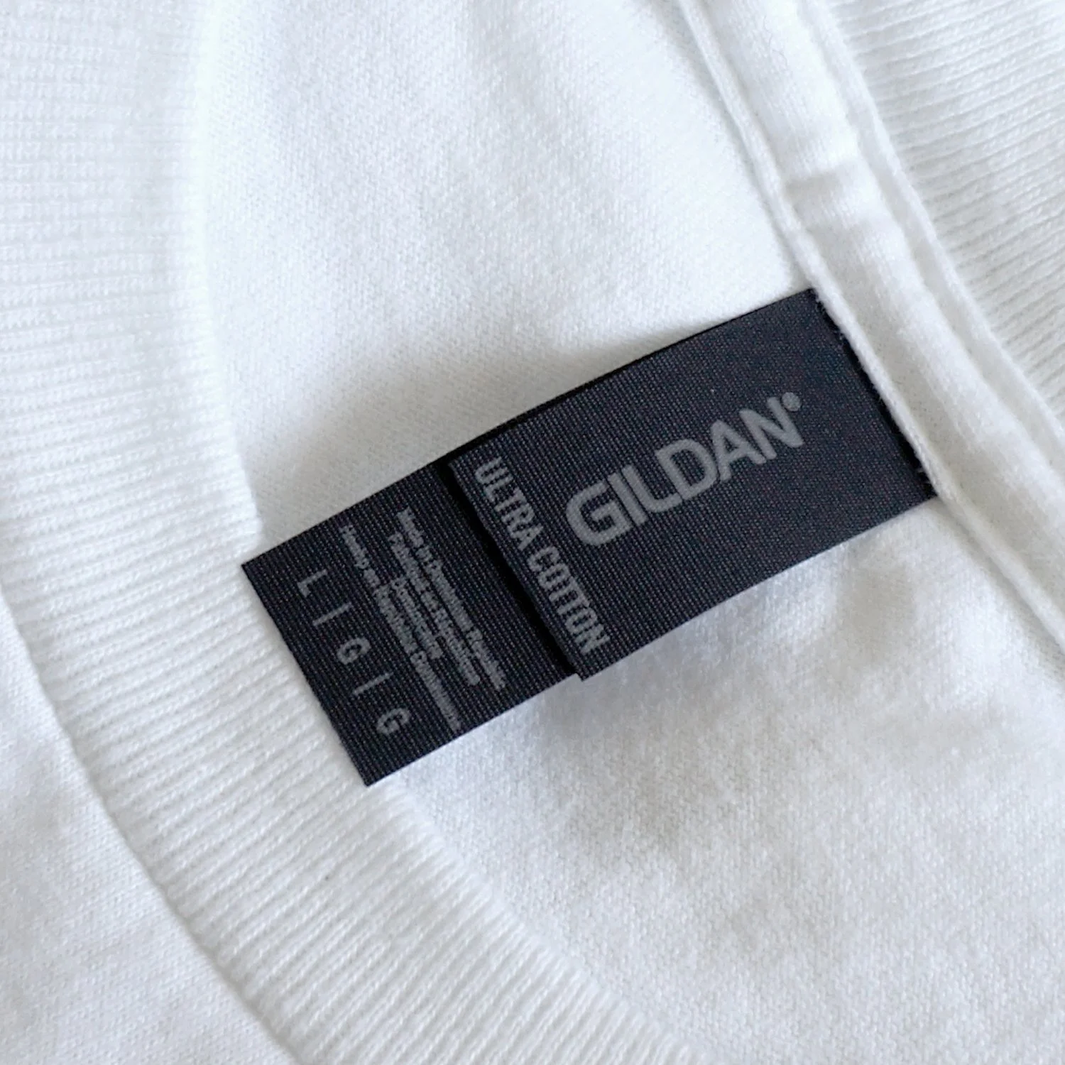 richies_white_t-shirt_label_1.jpg