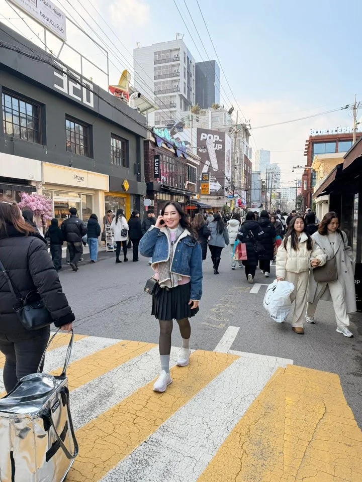 Thailand family shopping and sightseeing in Seongsu-dong with a Korean Oppa.