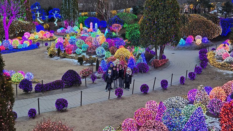 Private family tour at Achimgyo Arboretum, Seoul