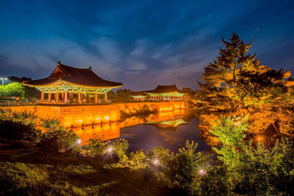 Donggung-Palace-and-Wolji-Pond.jpg