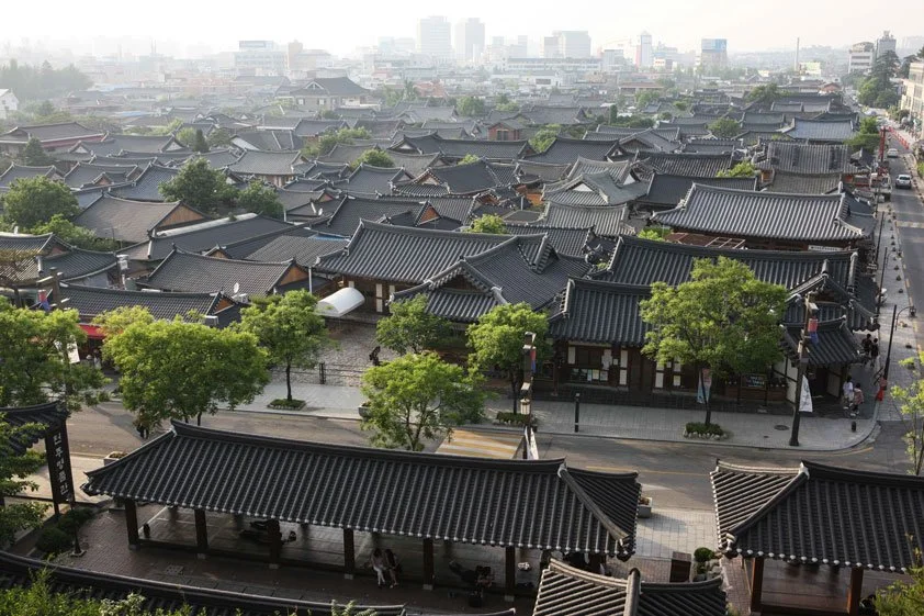 Jeonju-Hanok-Village.jpg