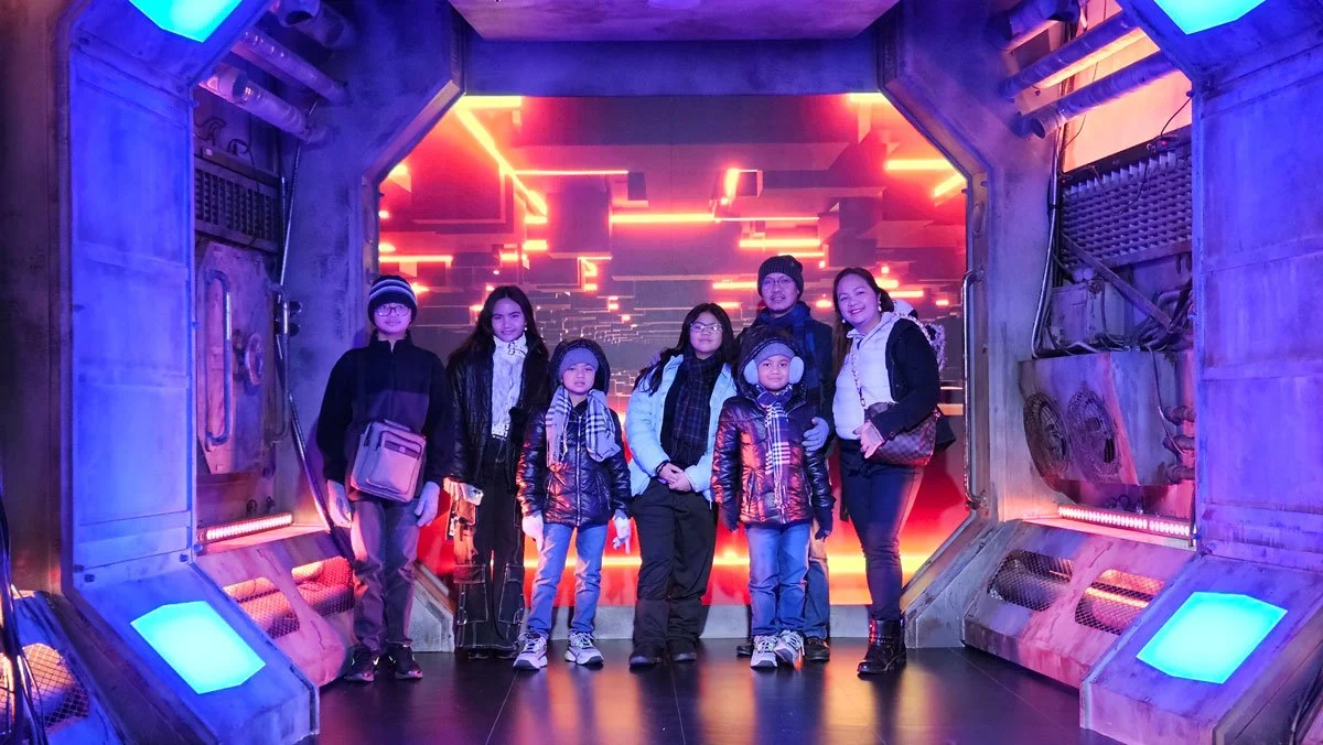 Philippine family enjoying a private tour at Hiker Ground, Seoul