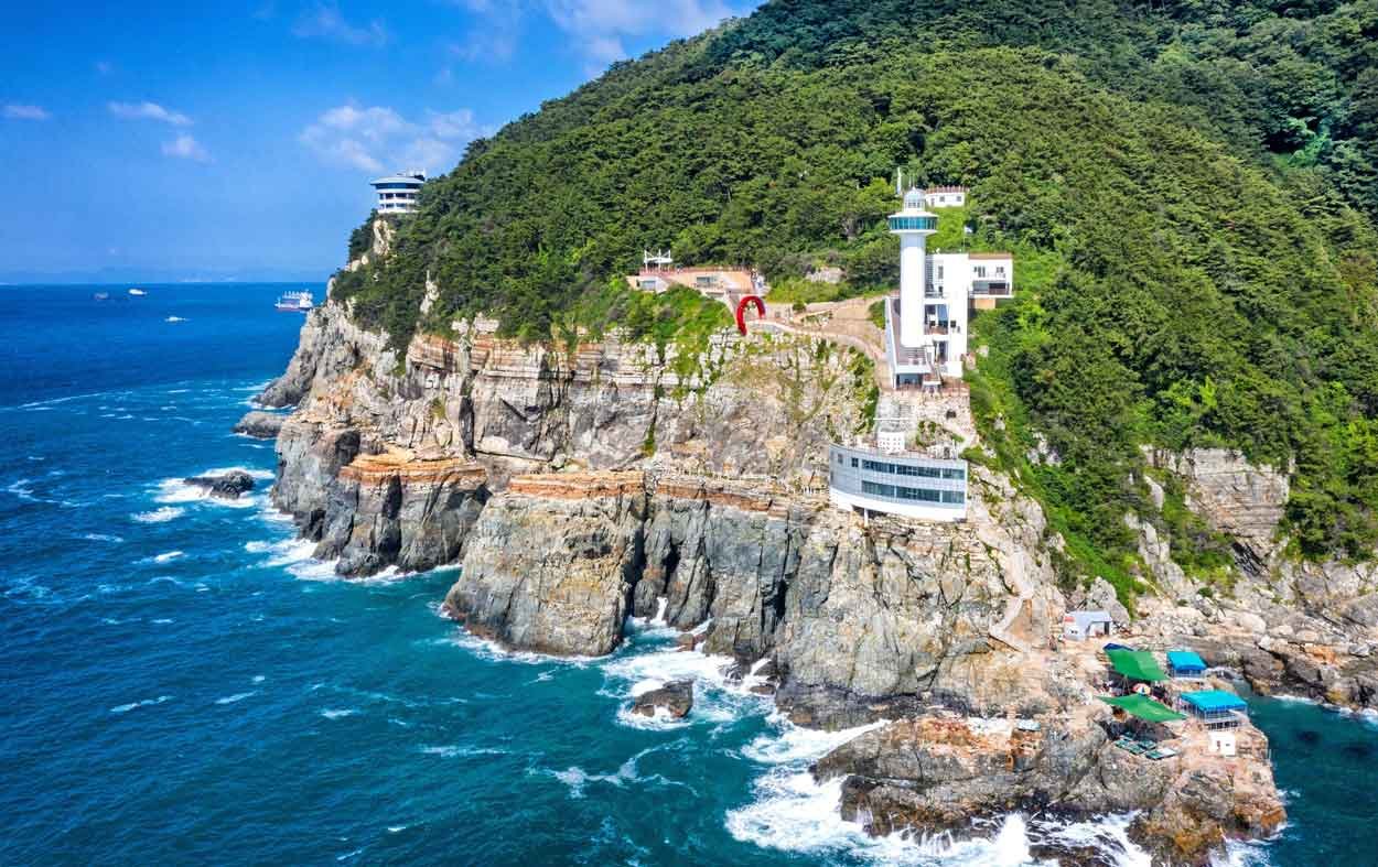 Panoramic view of the ocean from the cliffs of Taejongdae Park