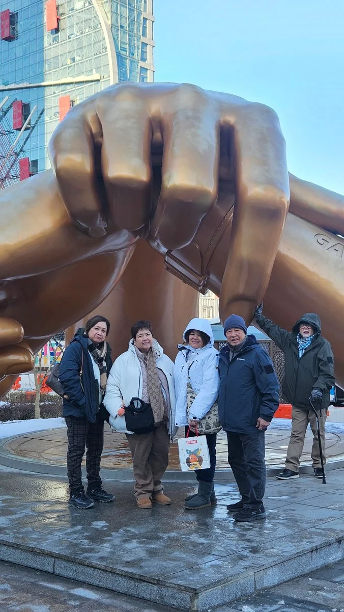 Gangnam Style statue in Gangnam Seoul during private tour for Filipino travelers