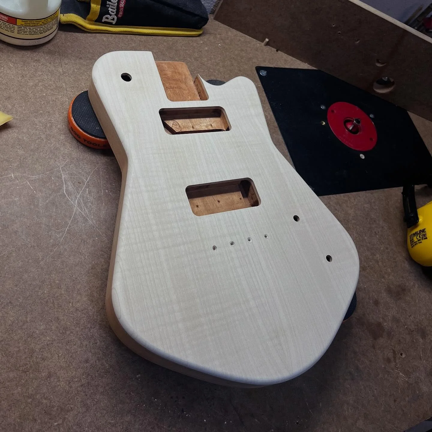 Not done, not polished, not wired &mdash; yet somehow already alive. This Zephyr for @thecarbureted is starting to sing before the strings even touch.

Experience the difference of a handcrafted original &mdash; available now at earthlyguitars.com

#