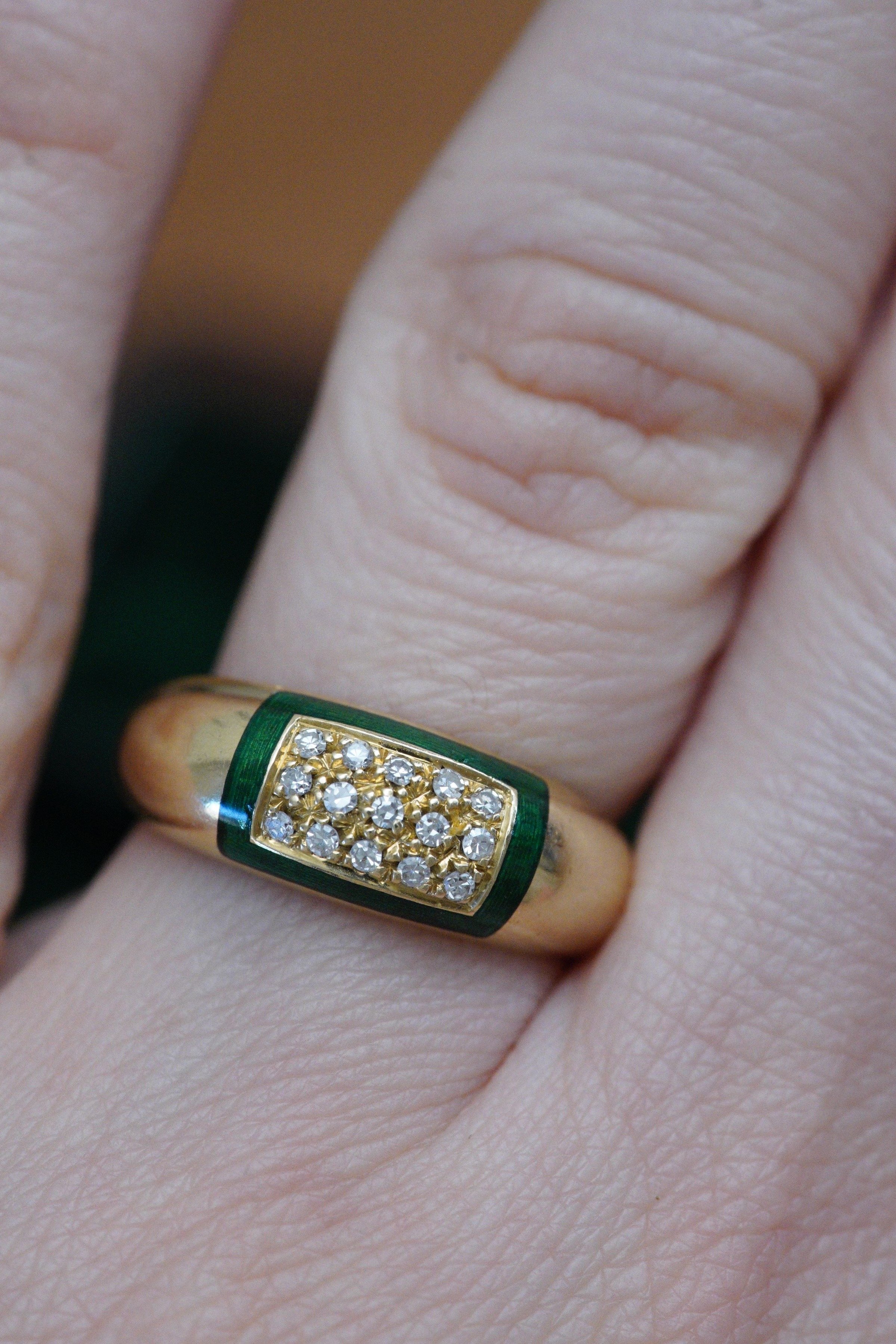VanCleefgreenring.jpg