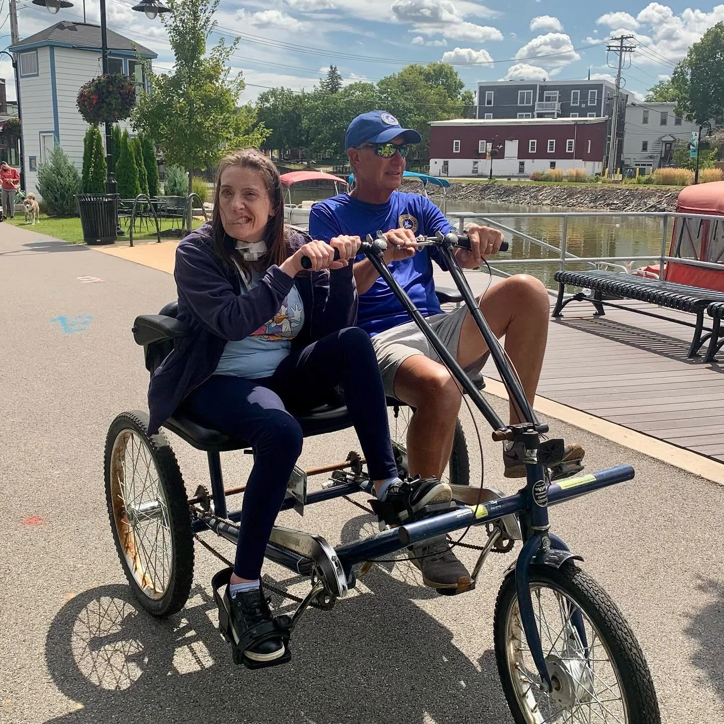 Today in program participants enjoyed accessible biking on the canal! 🚲 🚲 
We love seeing so many smiles and can&rsquo;t wait for the opportunity to do this again! 💚🩵