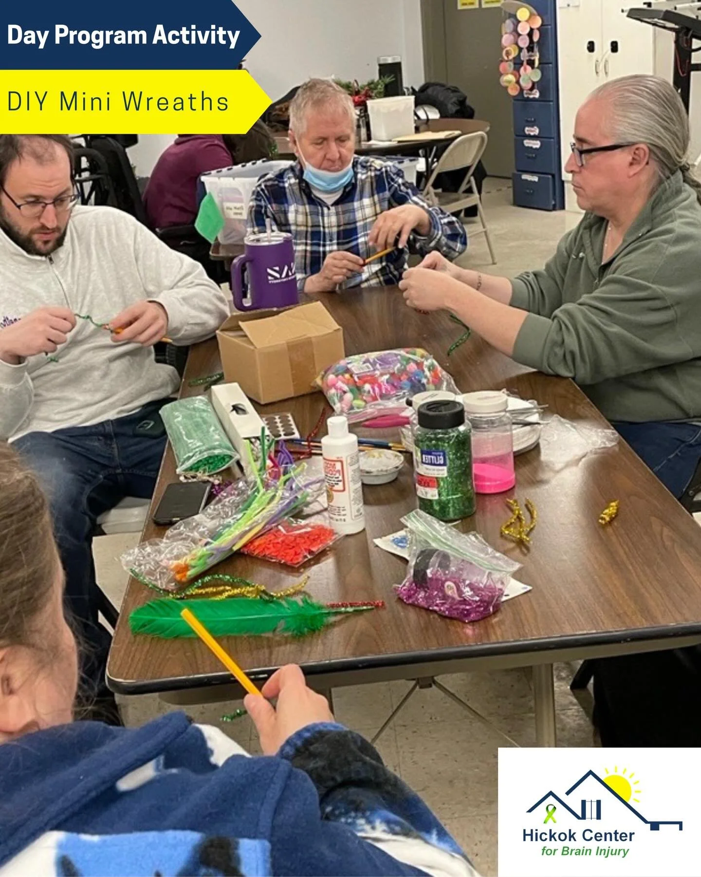 Check out this fun holiday activity from earlier this week! Participants gathered to create mini wreath magnets ❤️💚 Be sure to swipe to the last photo to see the finished wreaths proudly displayed on our fridge! 

Hands-on activities like this suppo