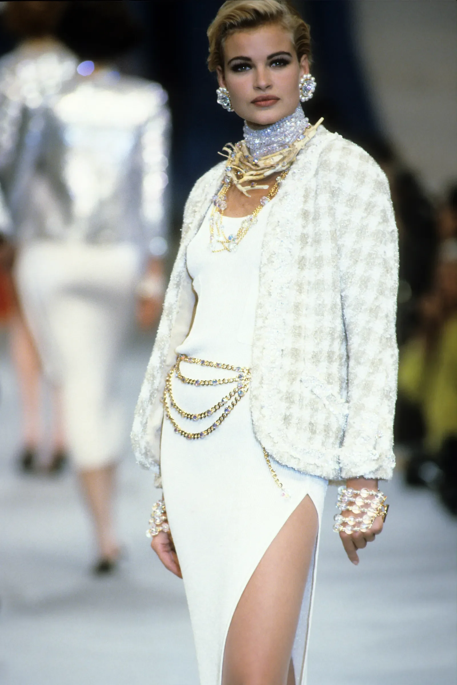 131-chanel-spring-1992-ready-to-wear-CN10011892.jpg.webp