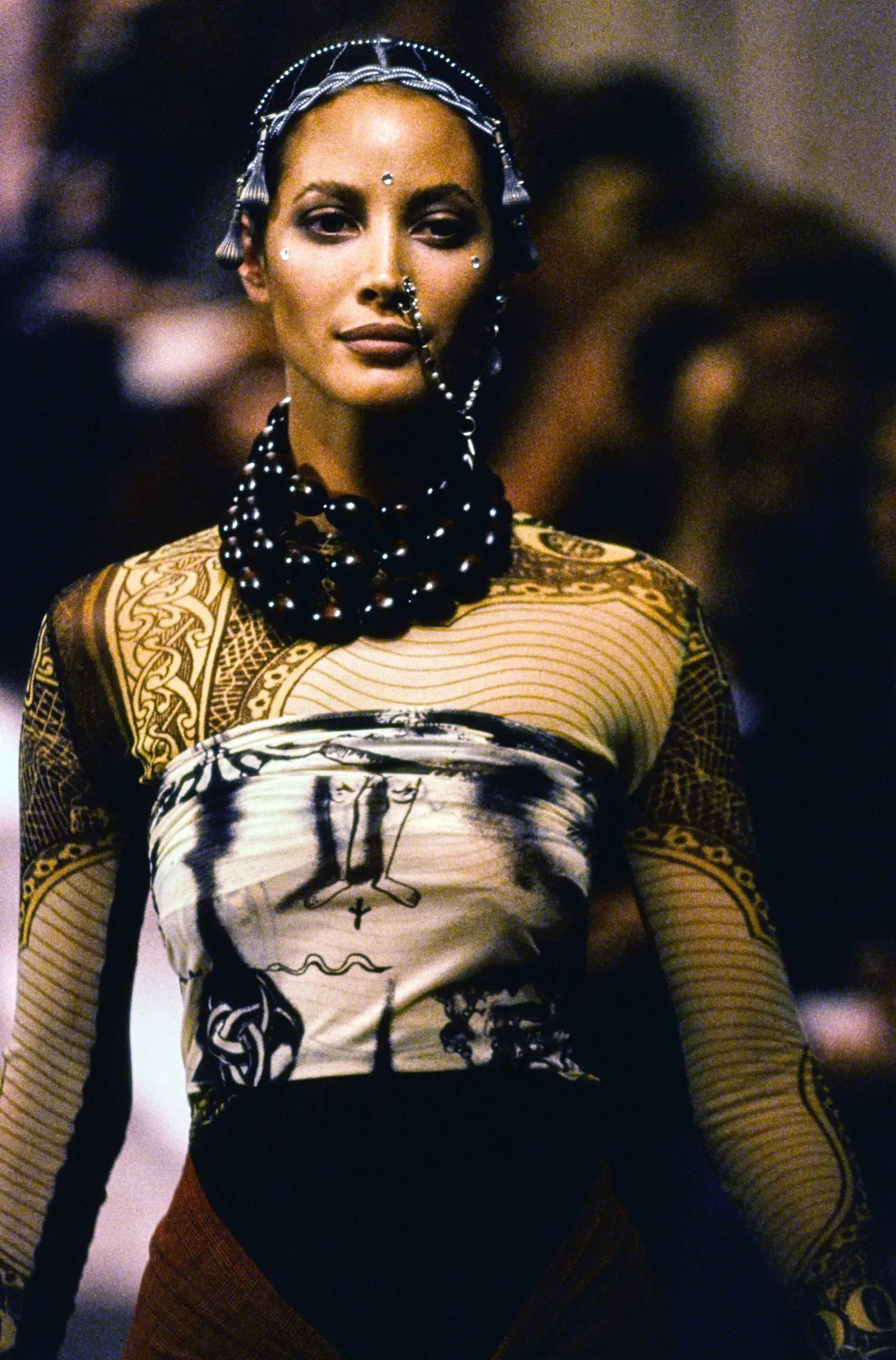 00020b-jean-paul-gaultier-spring-1994-ready-to-wear-detail-christy-turlington.jpg.webp