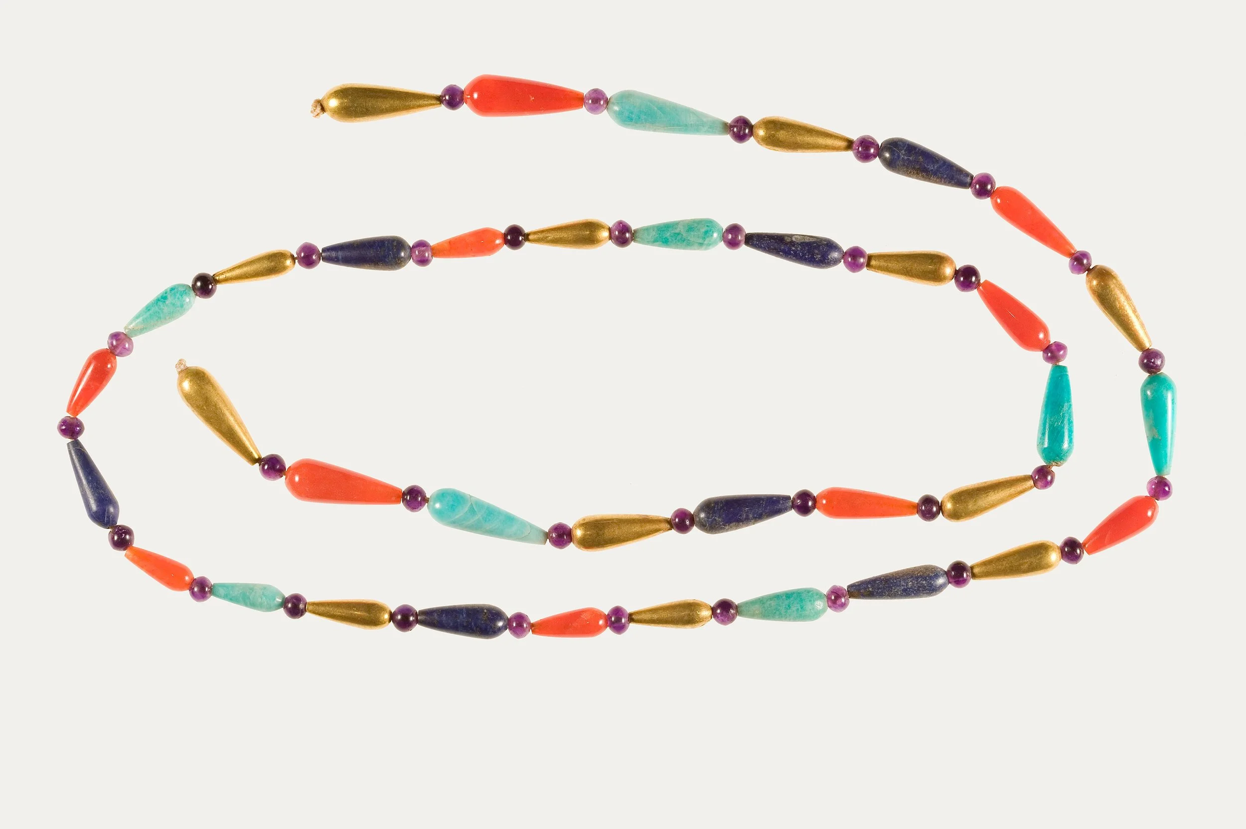 Natural Stone in Jewelry: Keeping the Spotlight