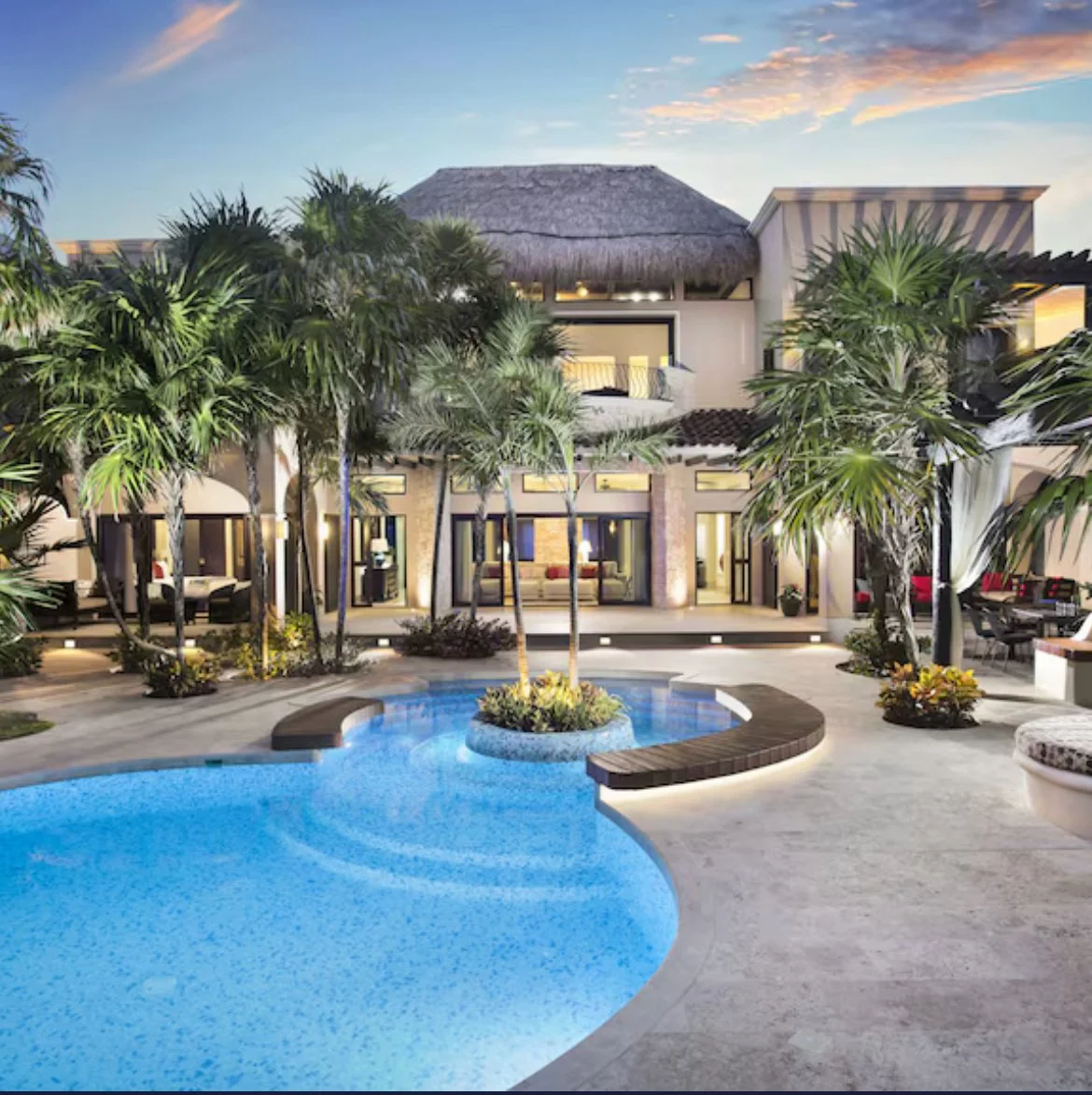 Pool with beach access