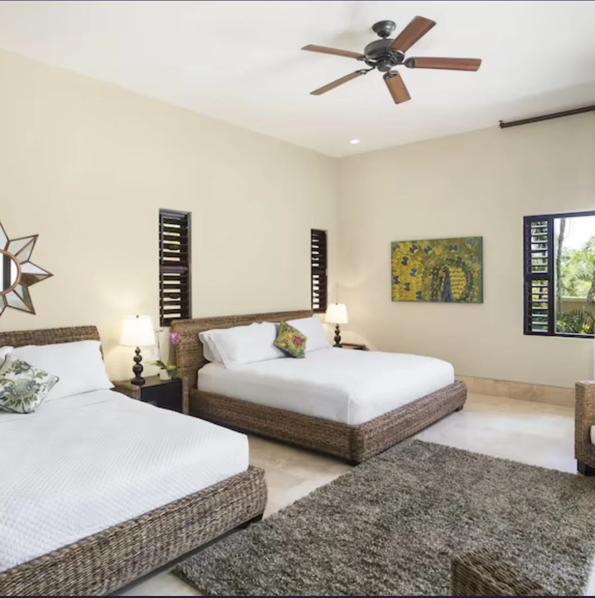 Bedroom 5: King and double with fountain view, 1st floor