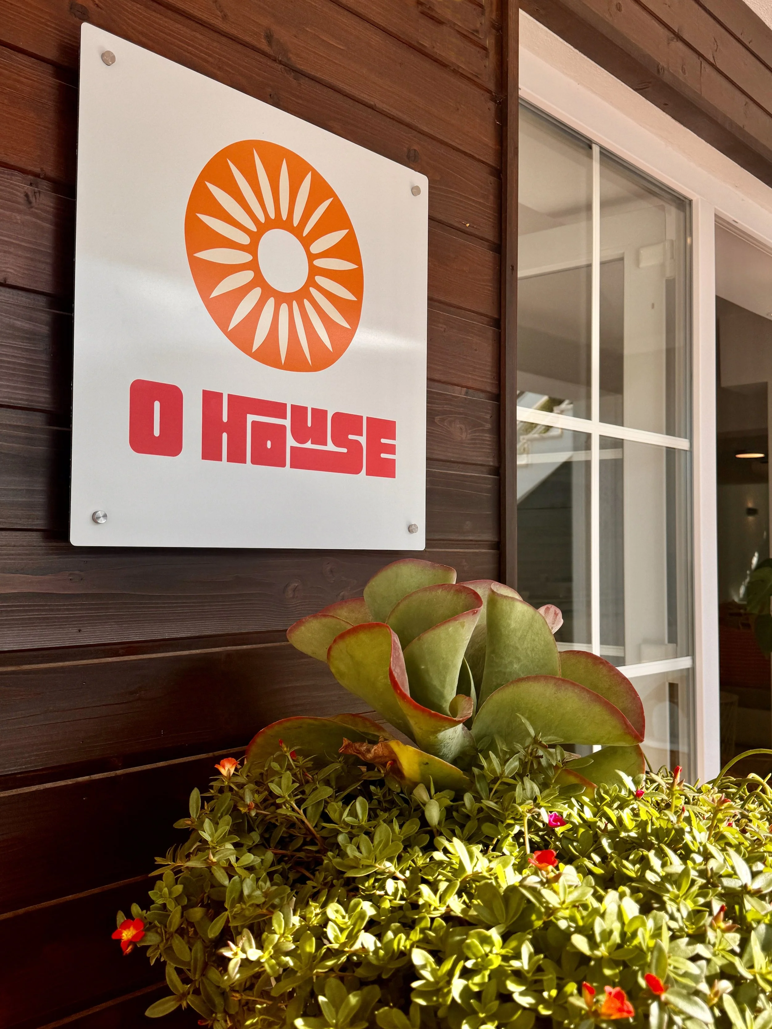 o house sign.jpg