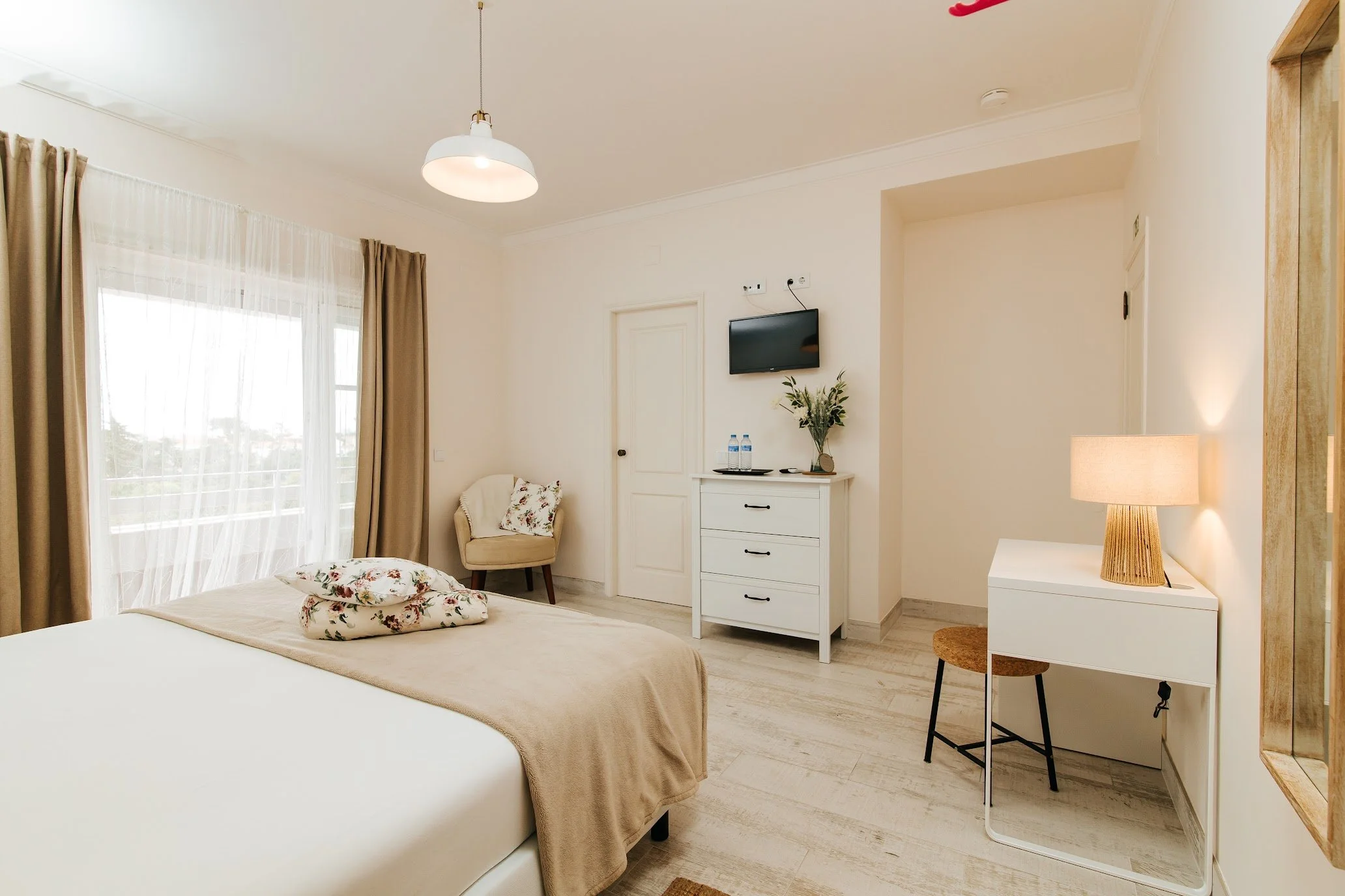 139 Hotel Beach House Outeirinho.jpg