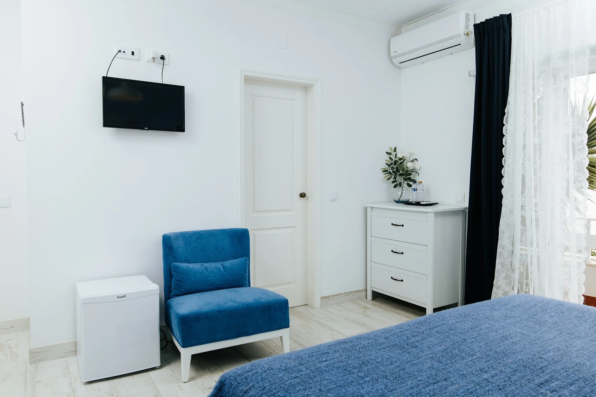 091 Hotel Beach House Outeirinho.jpg