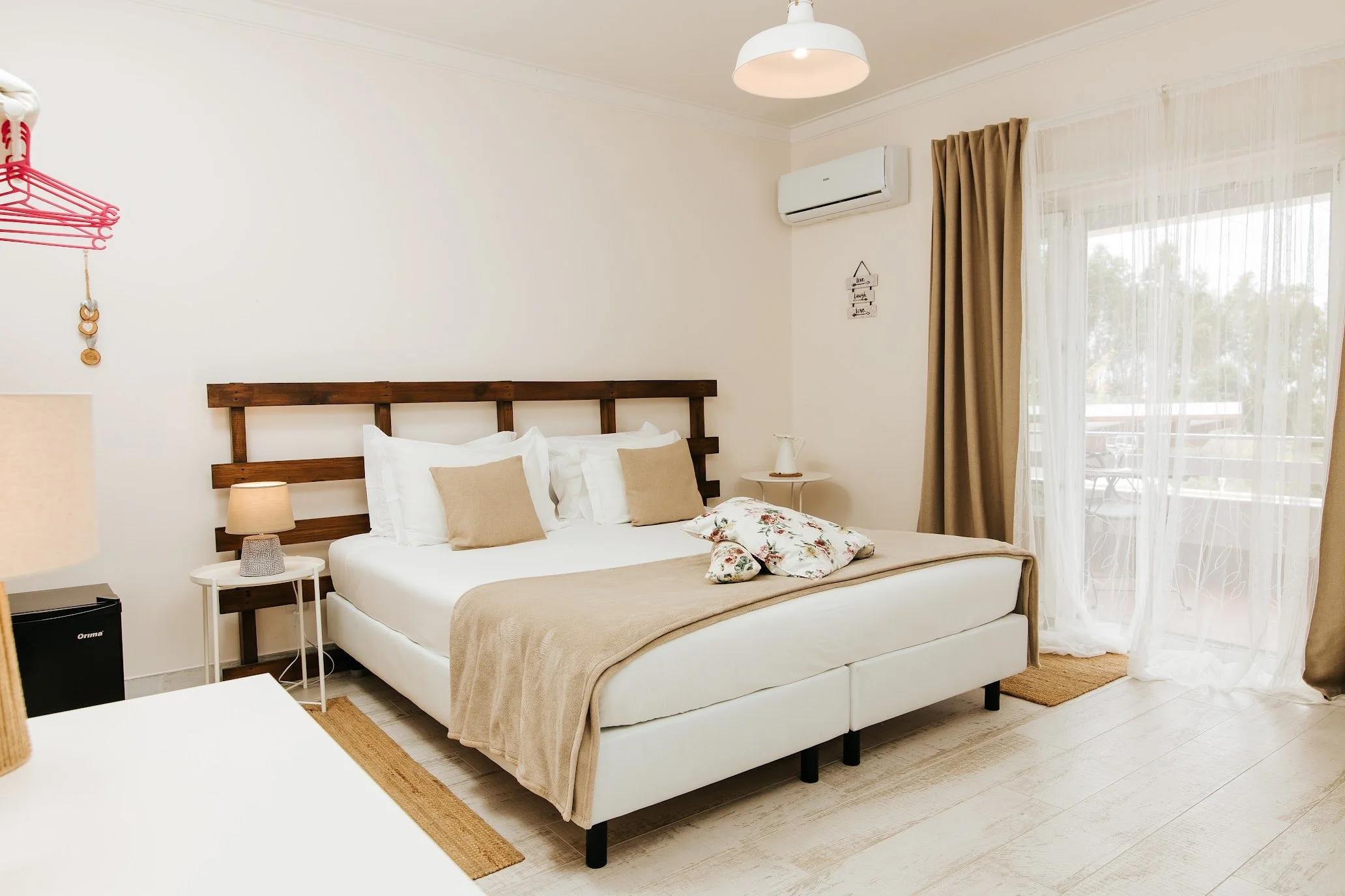 132 Hotel Beach House Outeirinho.jpg