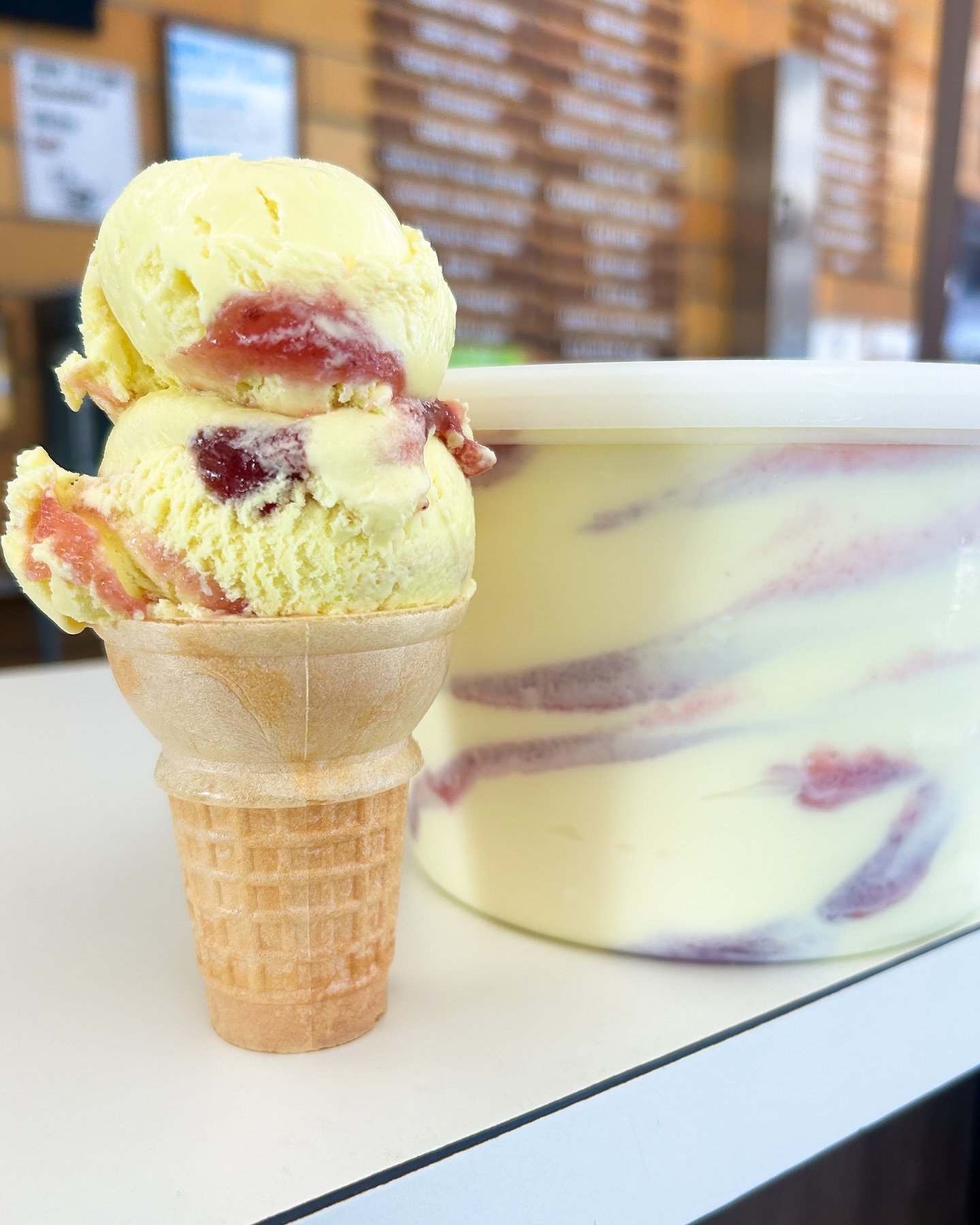 New flavor available now!! Lemon Raspberry Swirl, available for scoops and half gallons. Fruity and refreshing as summer gets closer 🍋
