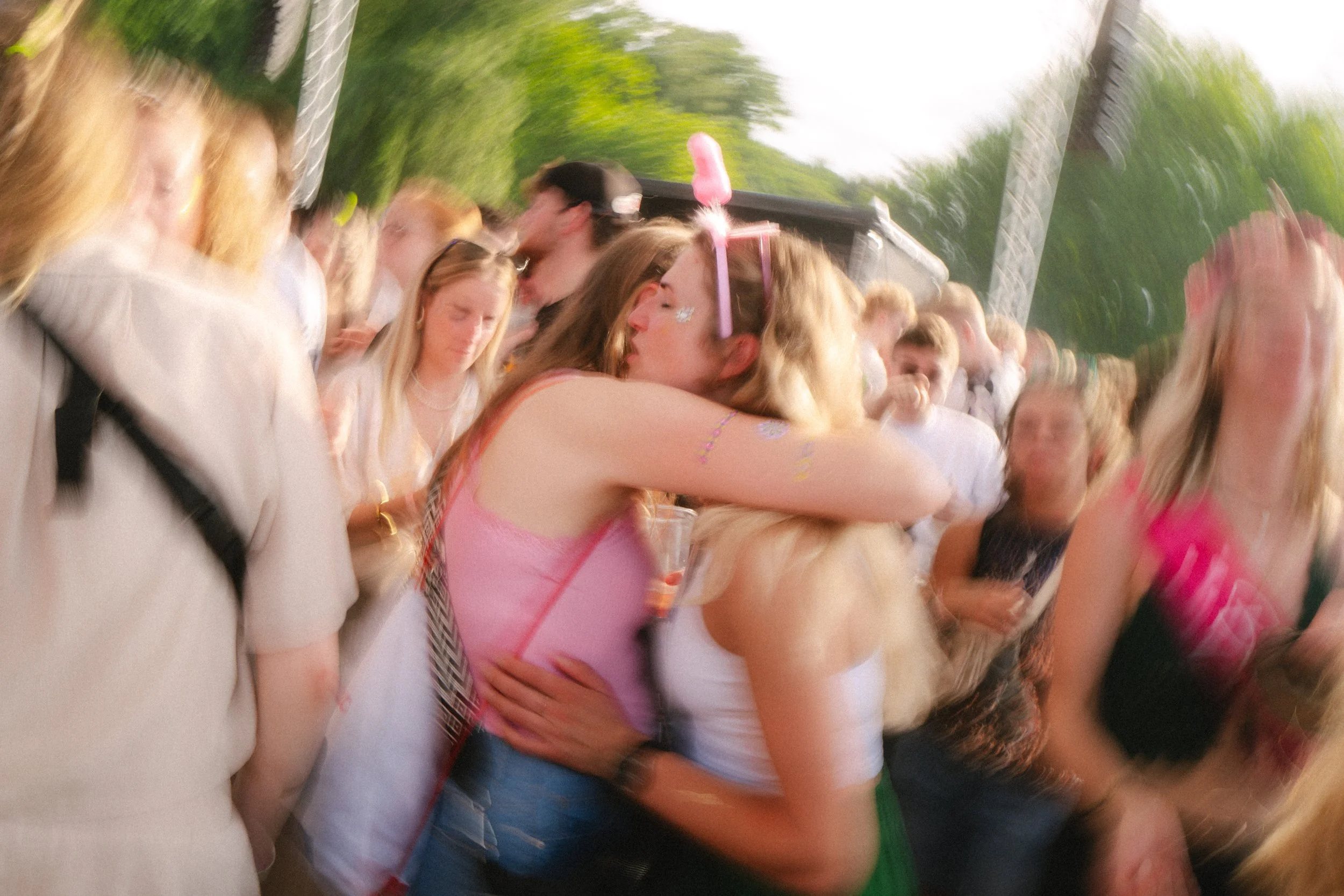 Ticket-Resale 2026: Neue Gesetze überall, Durchsetzung nirgends