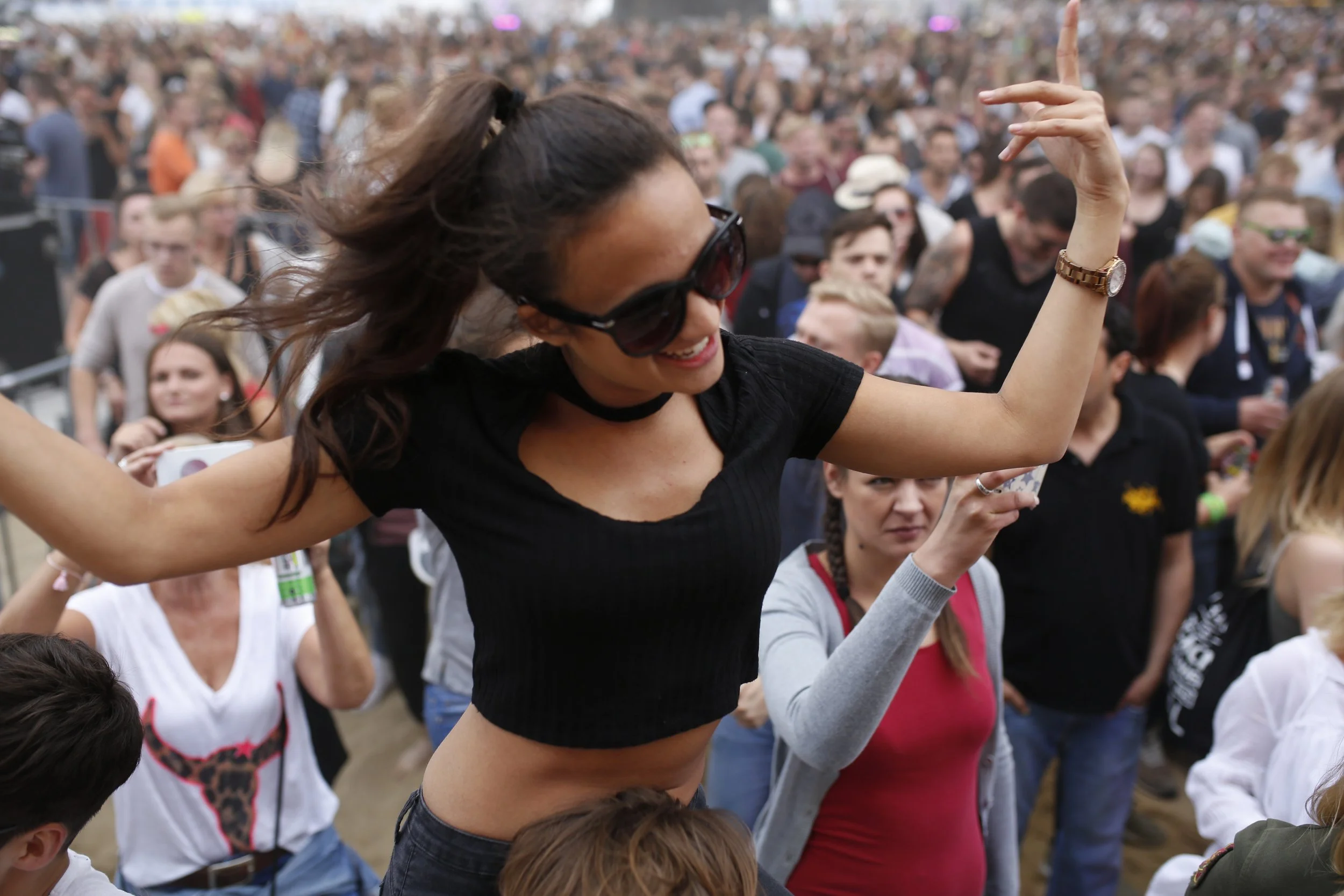 Besucher-Caps für Mega-Festivals: Warum die nächste Umwelt-Pflicht dein bestes Ticket-Marketing-Argument werden kann