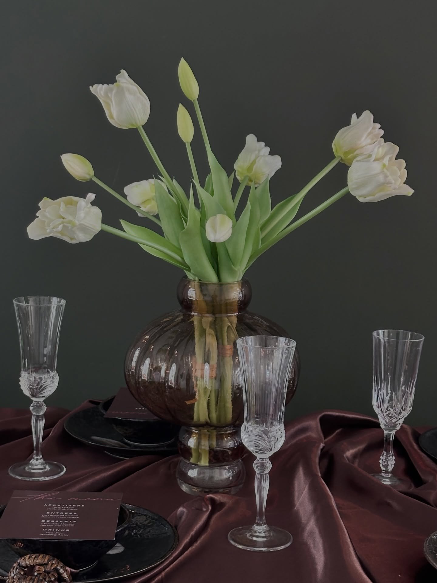 We had @fauxkingflorals in the studio recently capturing content for their new arrivals.

We are obsessed with how stunning these shots came out against our different areas. 

If you&rsquo;re hosting an event and looking for faux flowers we highly re