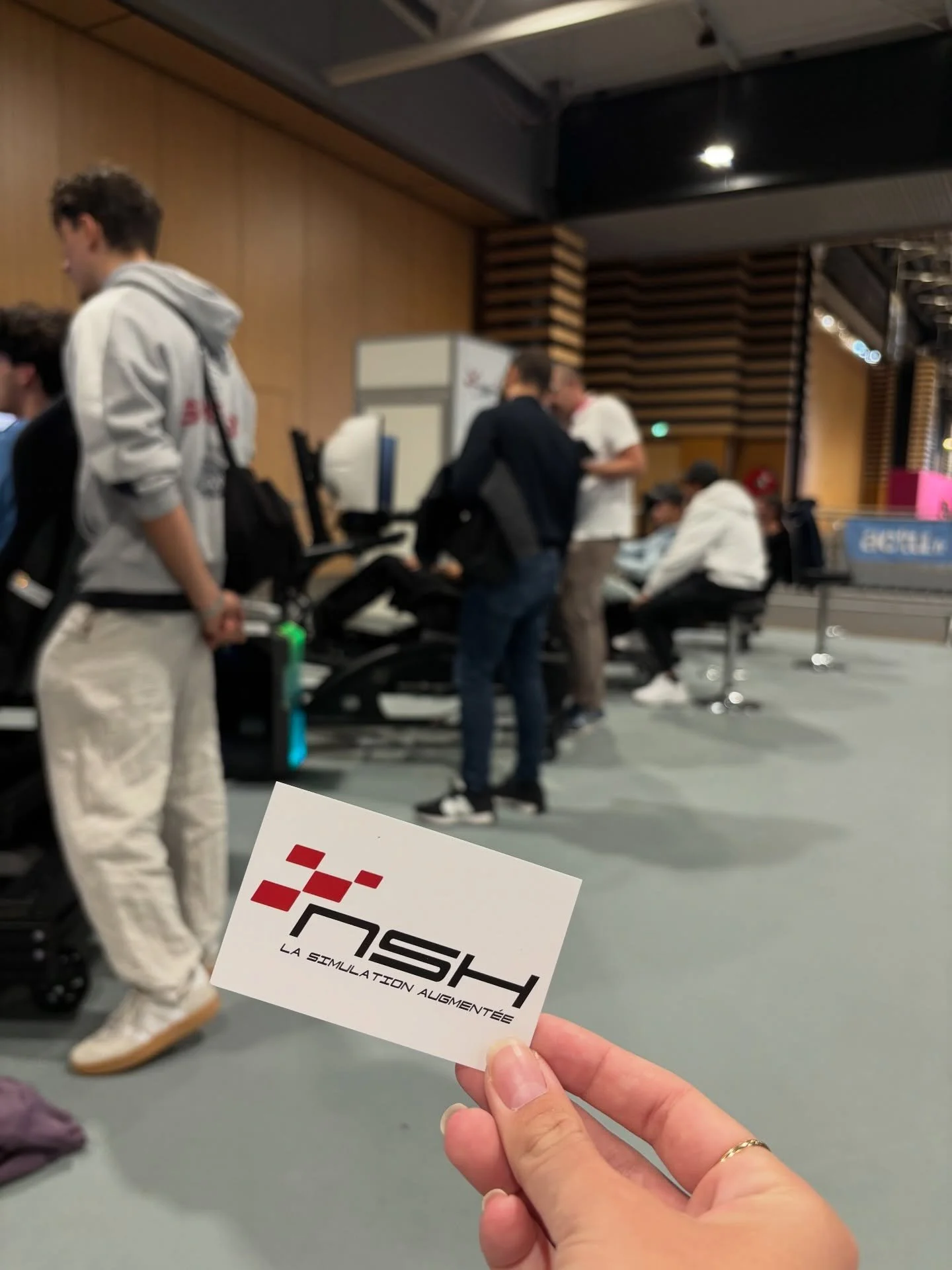 🔥 Une semaine riche en &eacute;motions pour @nsh_racing au @salonautolyon ! 🤩

Dans la zone e-sport, notre SIM Center a su captiver petits et grands. Entre notre simulateur dynamique, le Dyn X et nos deux simulateurs statiques, chacun a pu vivre un
