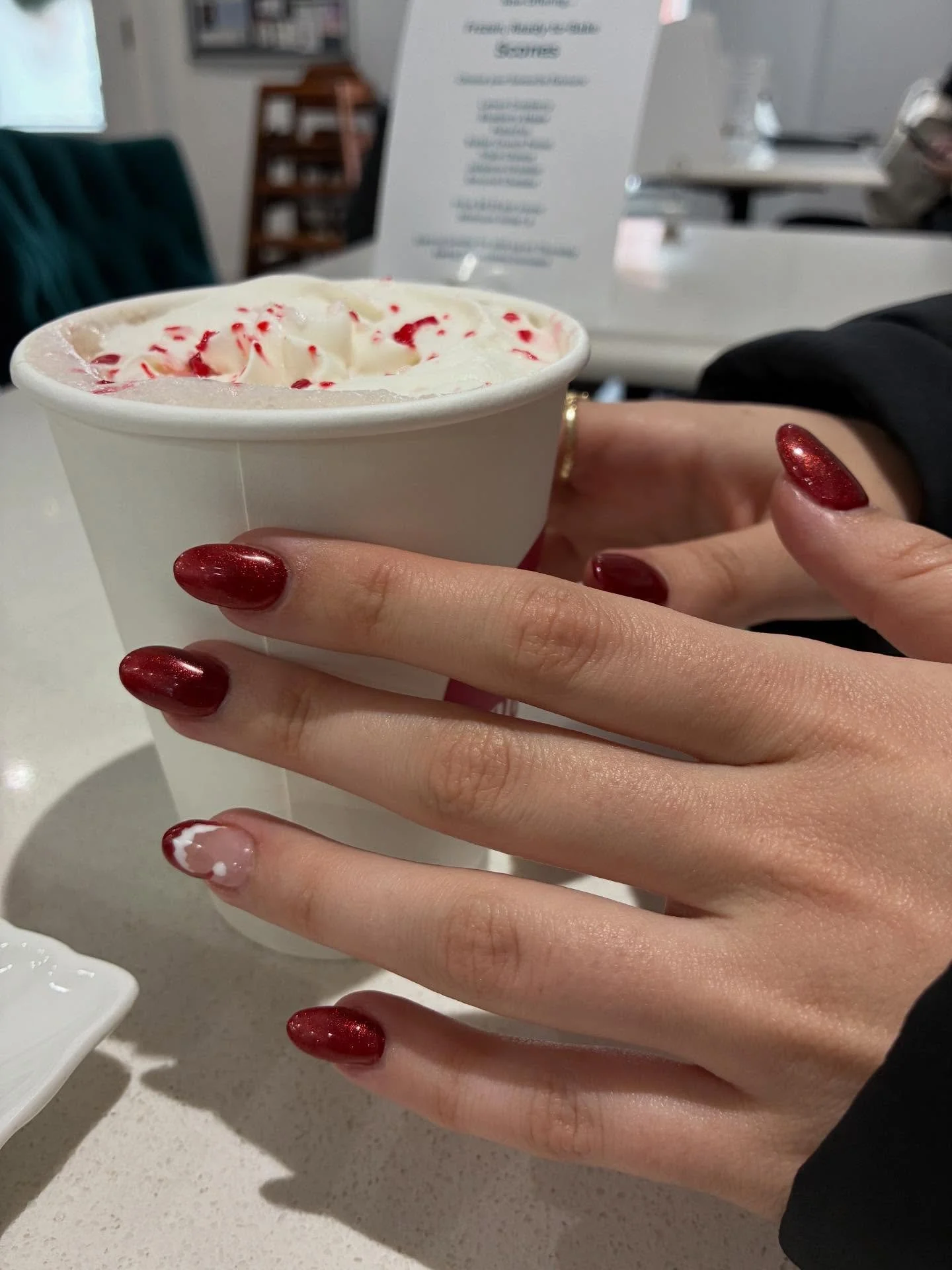 When your manicure matches your drink 🥤