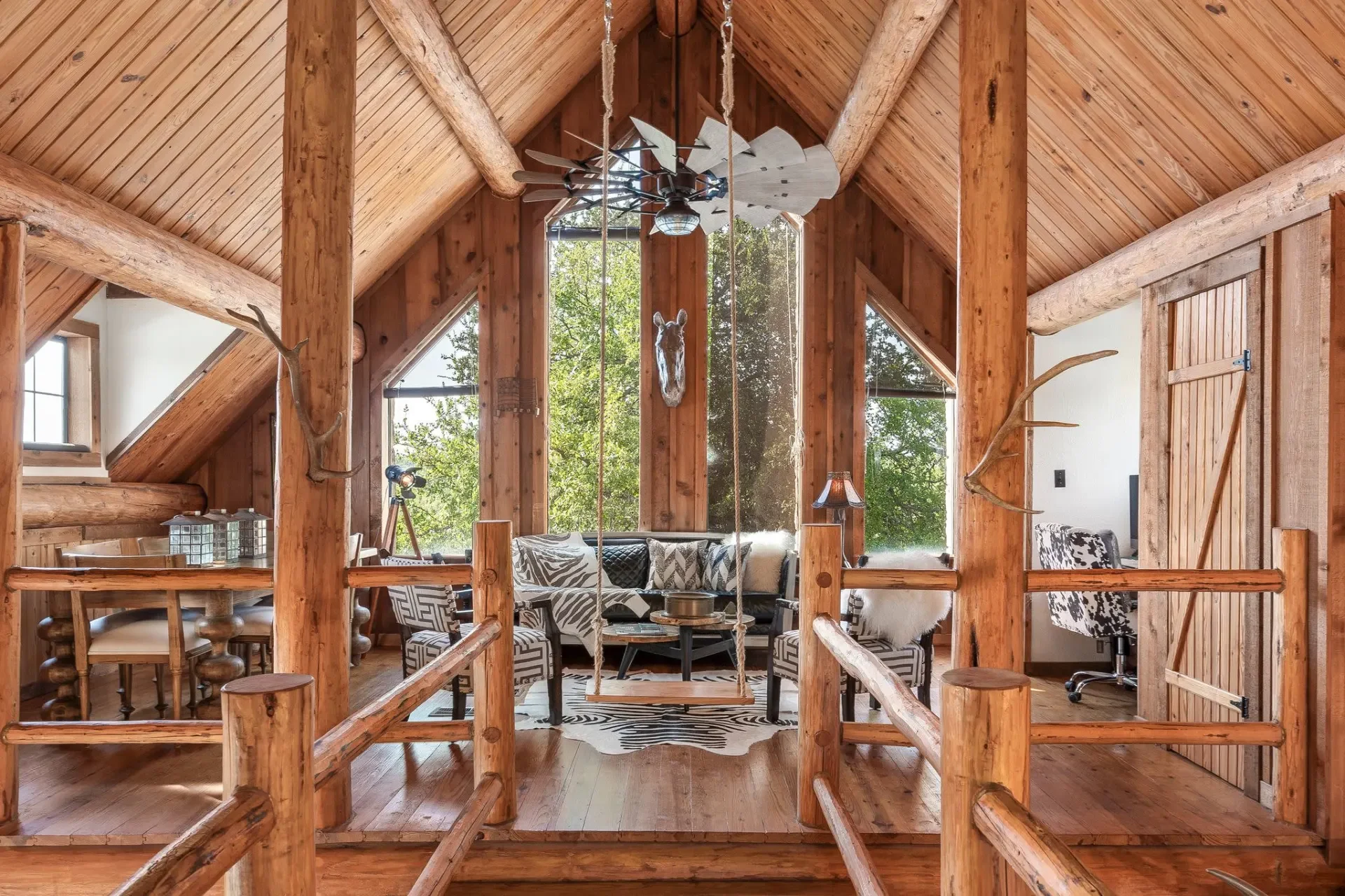 Thunderbird Film Ranch Lodge
