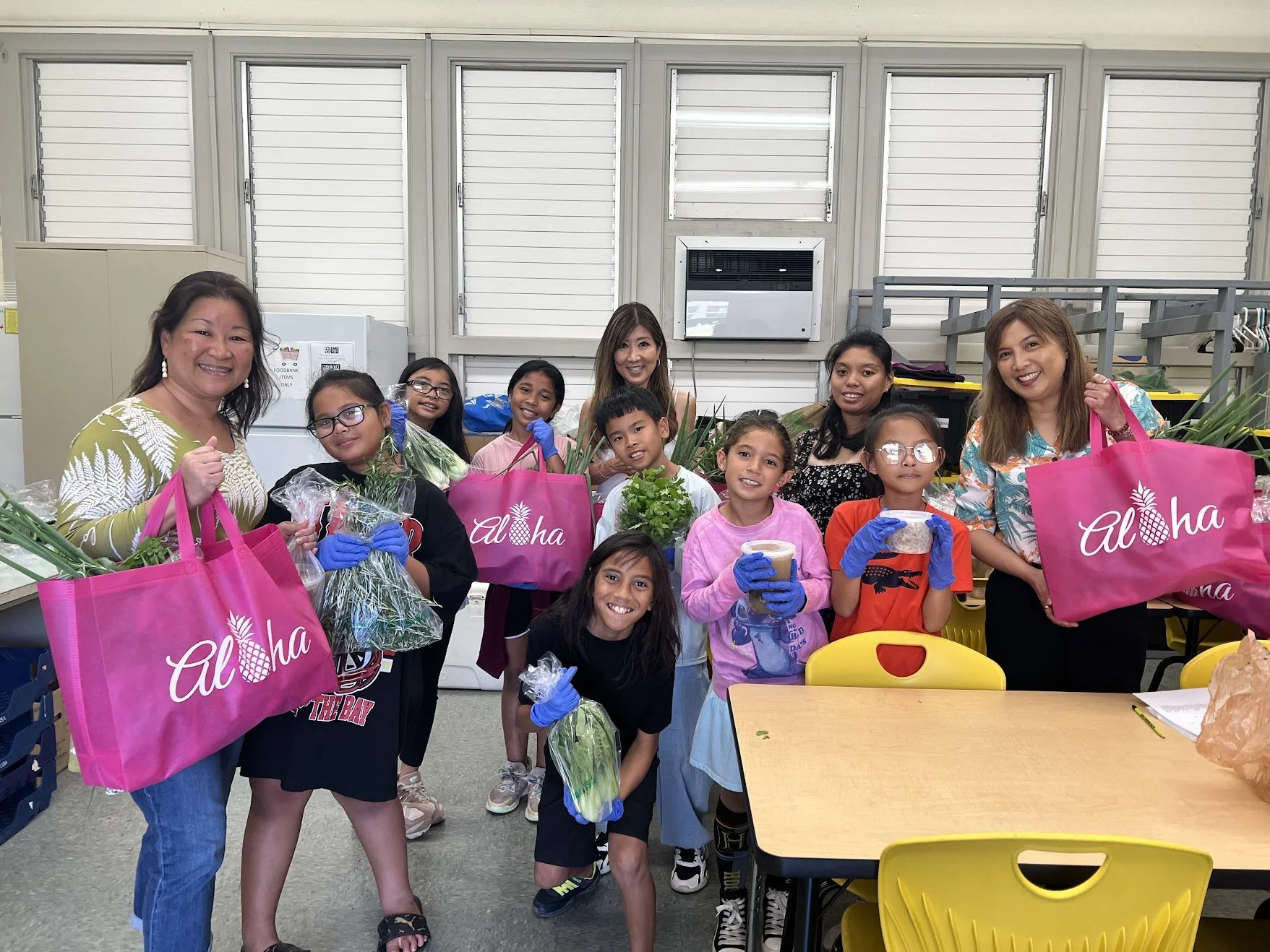 First Lady Green supports keiki at the Ala Wai Elementary School’s Share Aloha Fundraiser