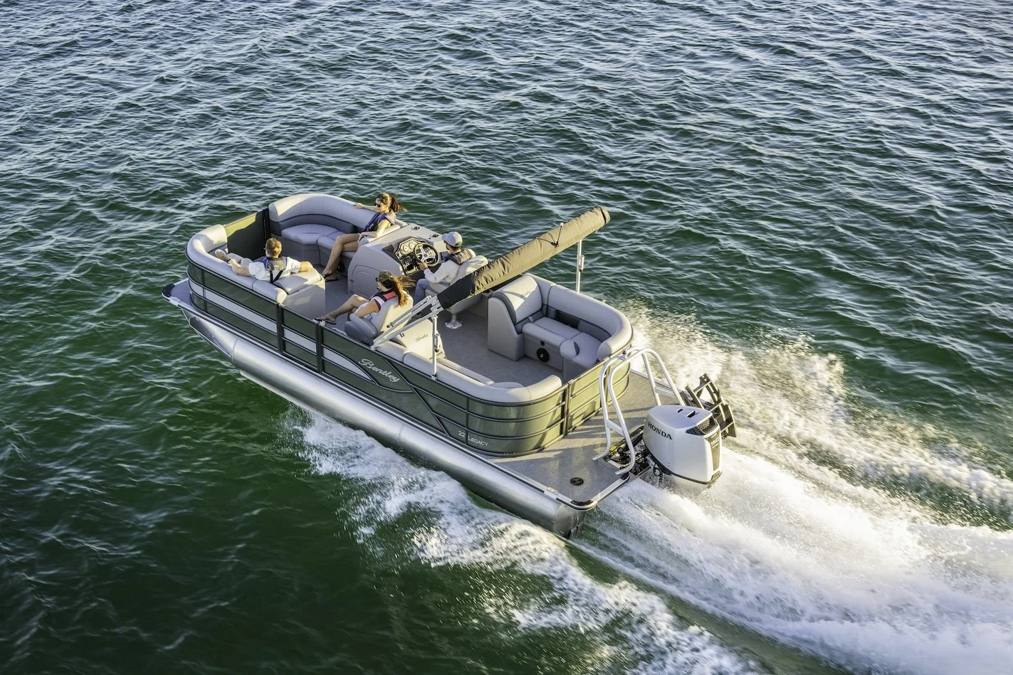 Creekside Marine_honda-marine-bf150-ams-lifestyle-bentley-running-01-rgb.jpg