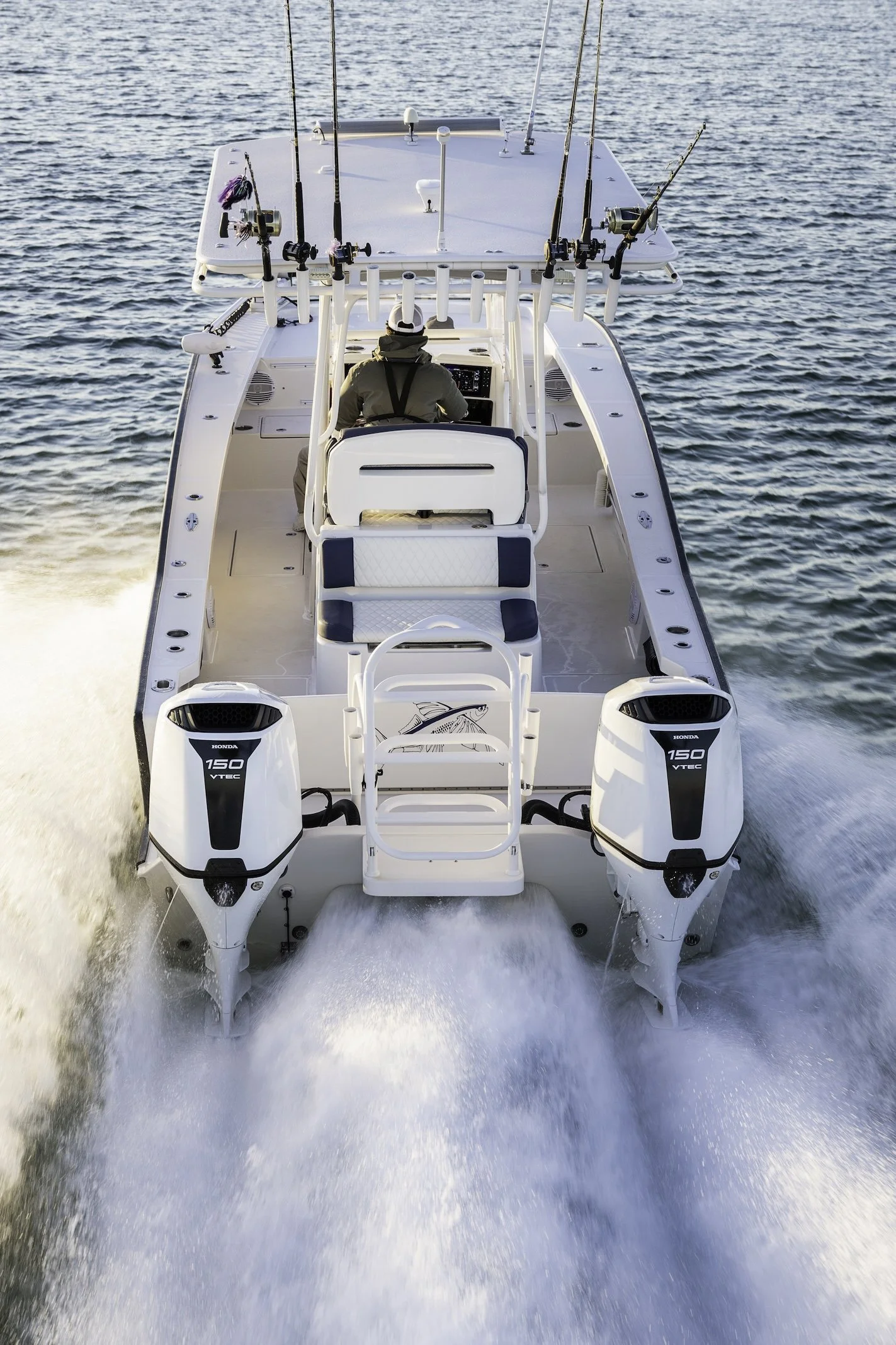 Creekside Marine_honda-marine-bf150-gpw-lifestyle-calcutta-running-01-rgb.jpg