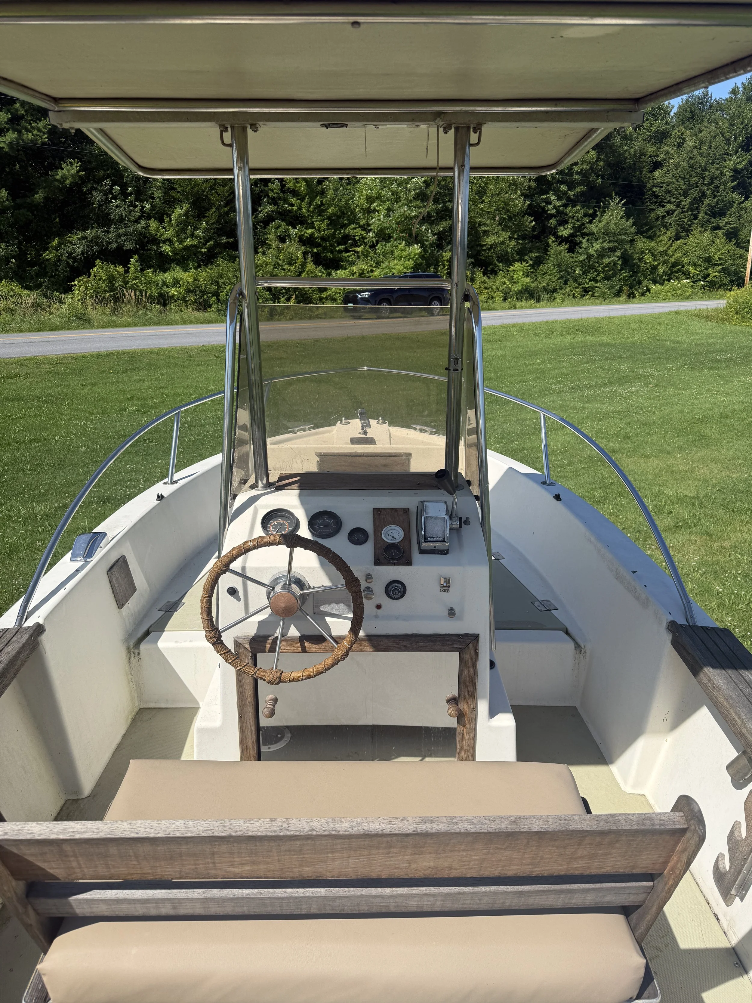 1979 Robalo R18 Center Console with T-Top_Pic 2.JPG