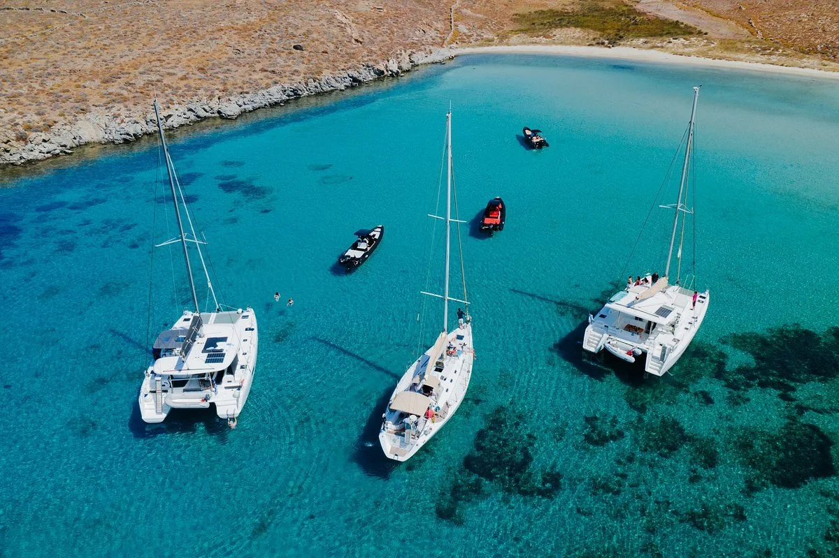 Yacht & sailing