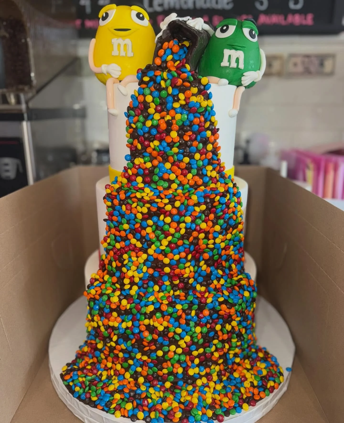 MM CANDY CAKE 🍭🍭🍭