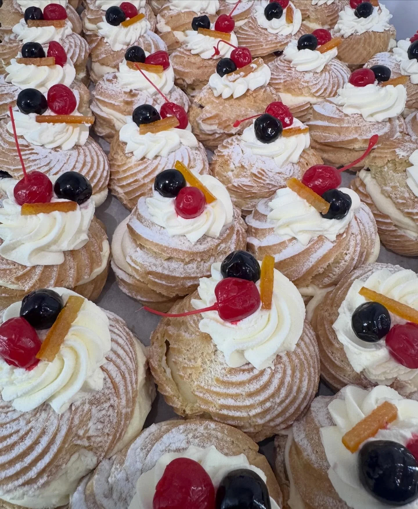 🍒🍒🥰🥰😋😋