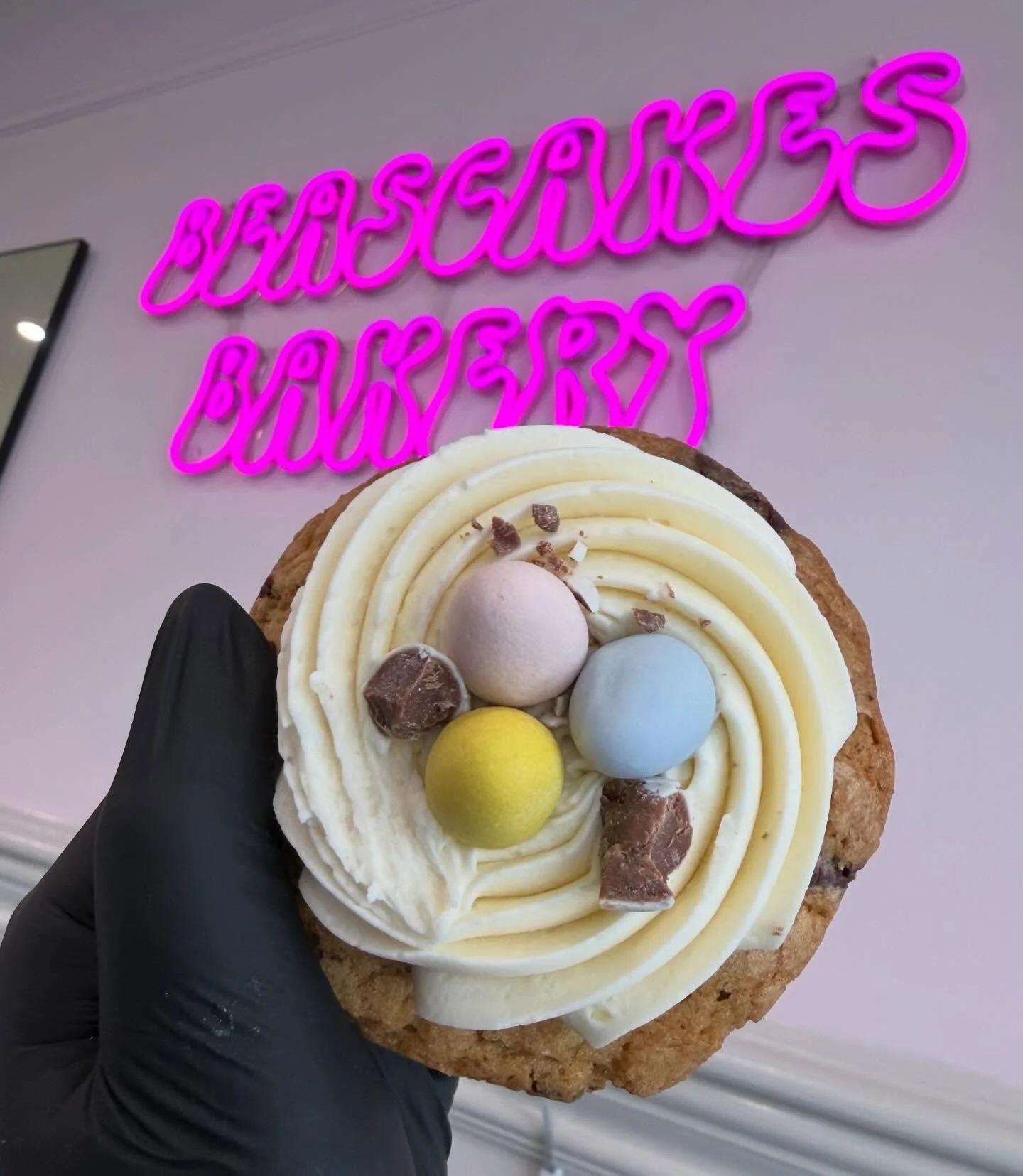 EASTER WEEKEND CADBURY FROSTED COOKIE SPECIAL! 🐣🍫