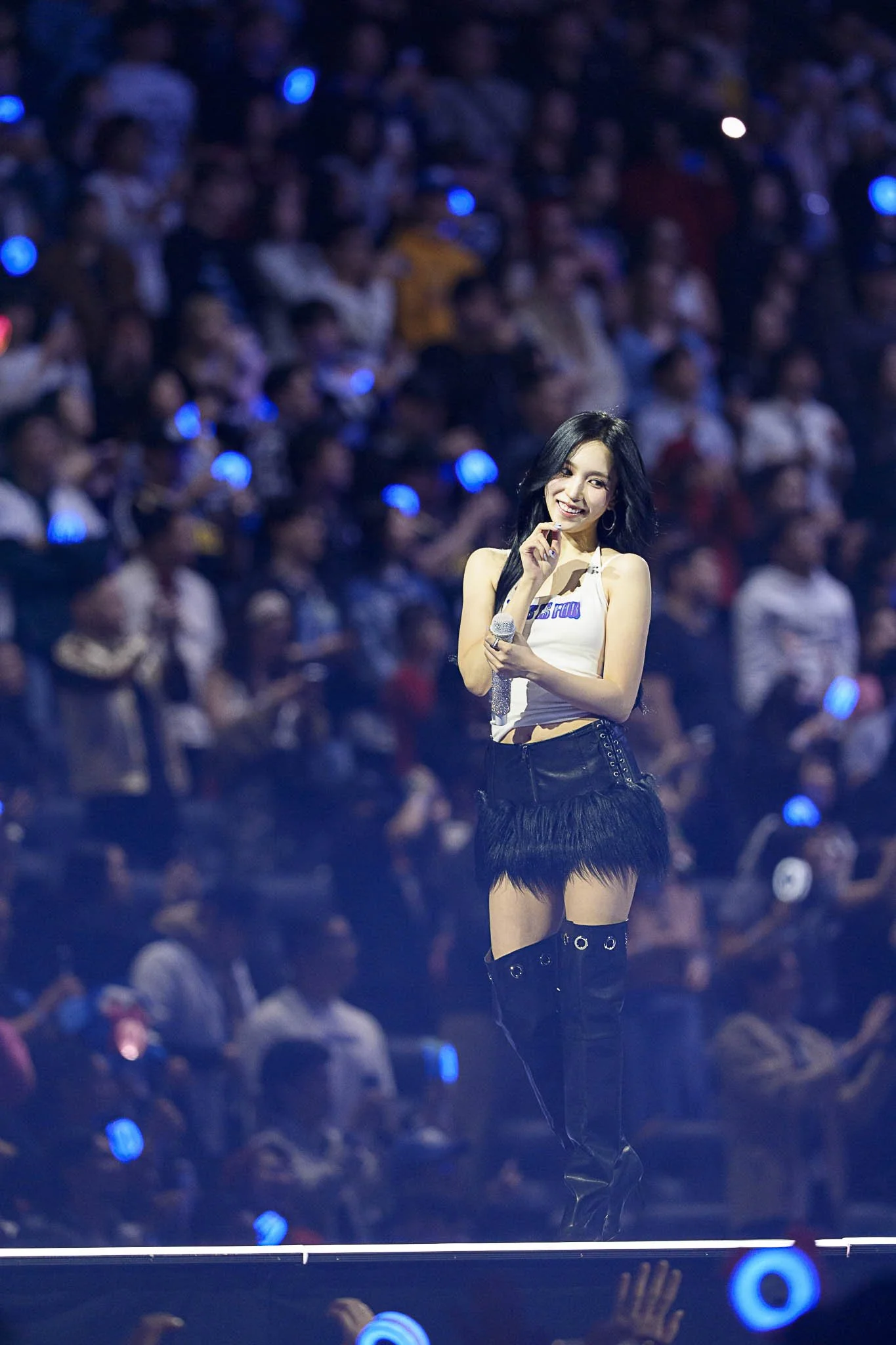 16_photocred JYP Jeff Vinnick.jpg