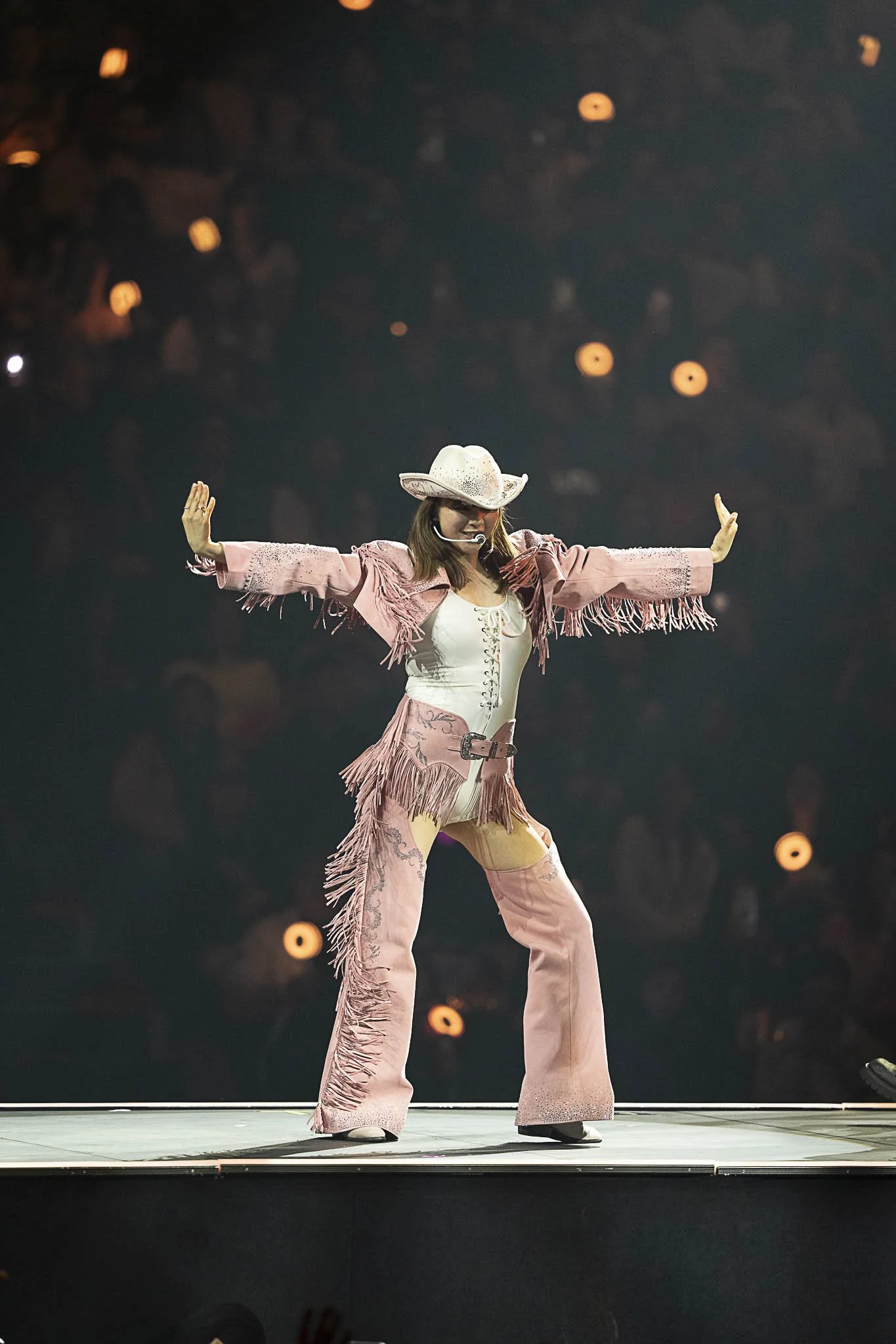 23_photocred JYP Jeff Vinnick.jpg