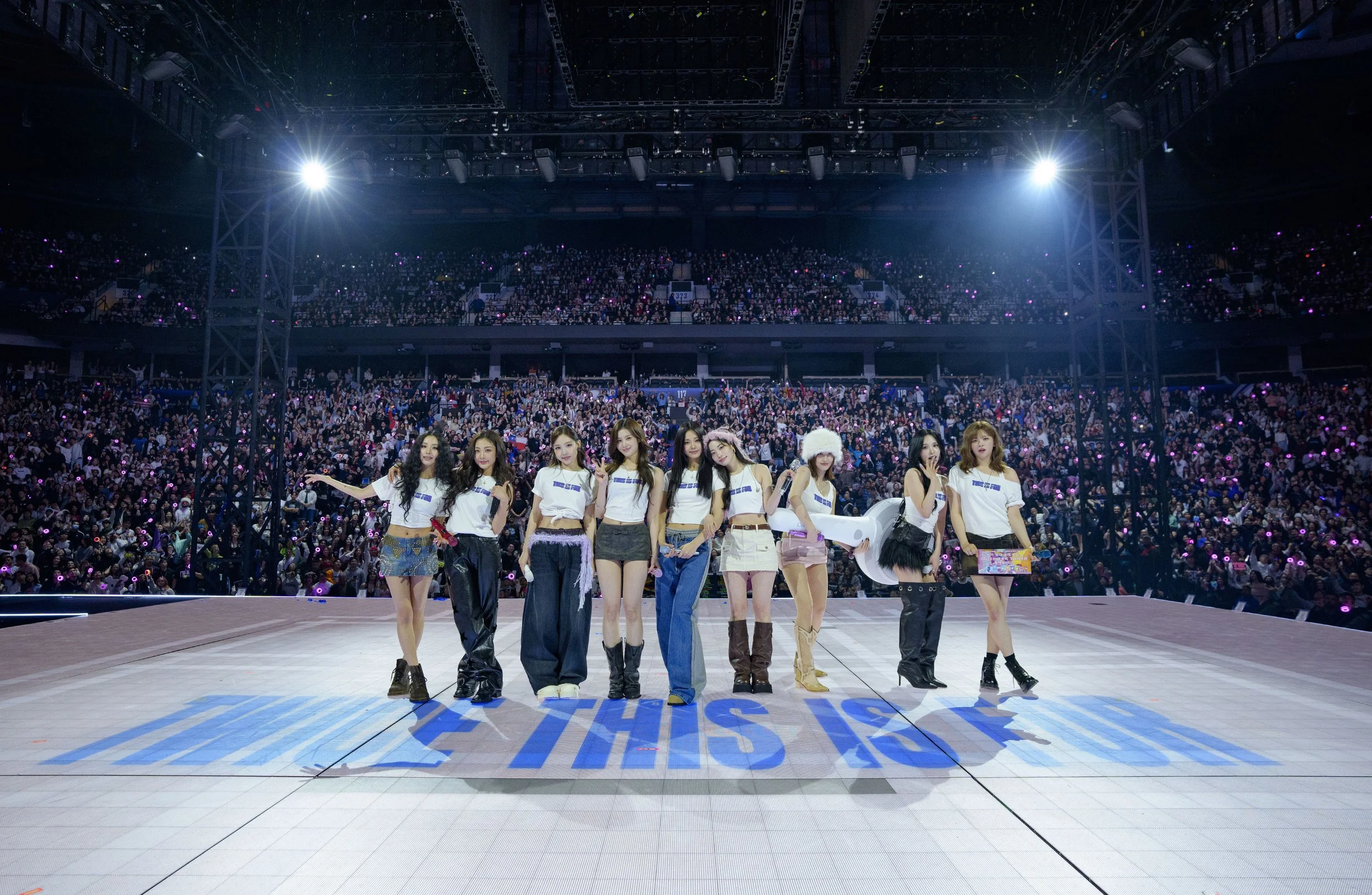 10_photocred JYP Jeff Vinnick.jpg