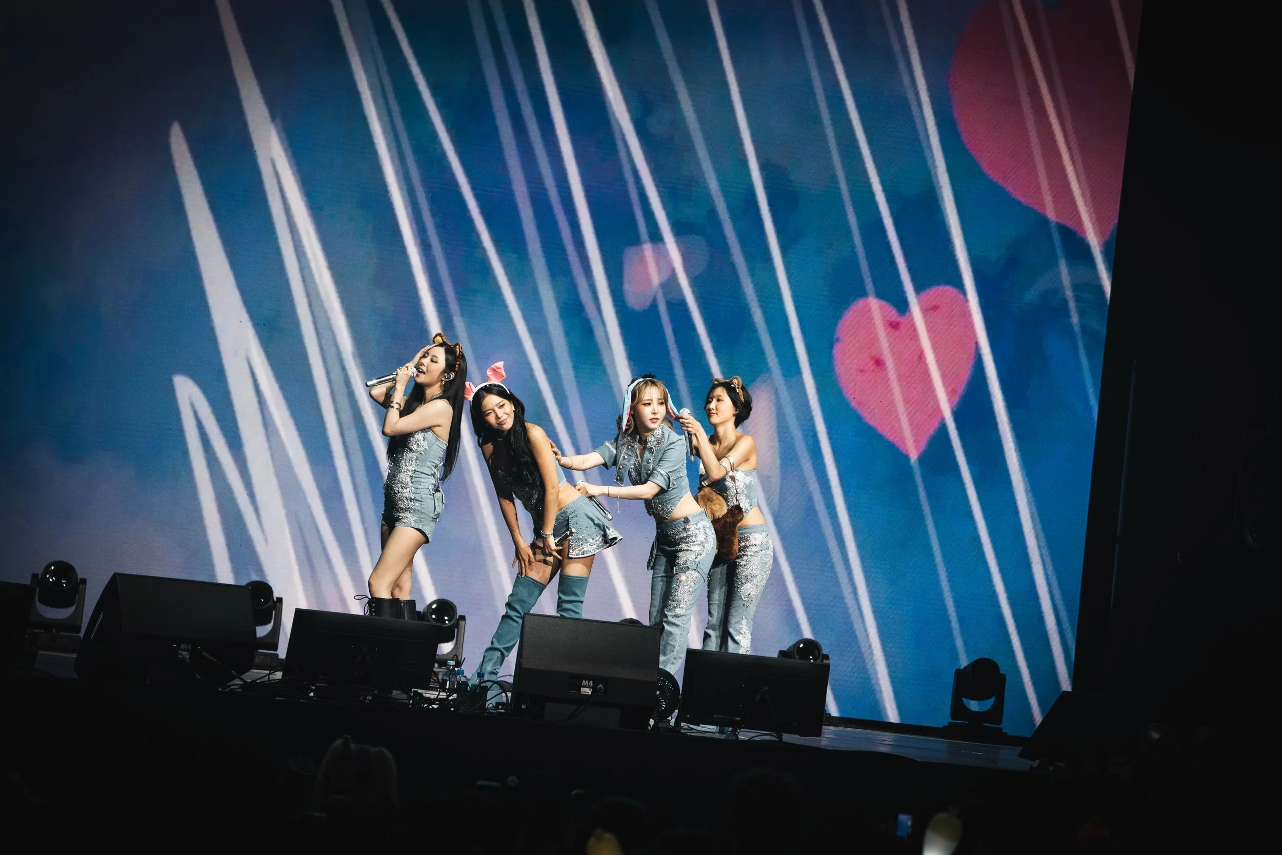 [Concert Review] MAMAMOO Los Angeles Concert Review: One of the Most Interactive K-Pop Concerts I’ve Been To 💚