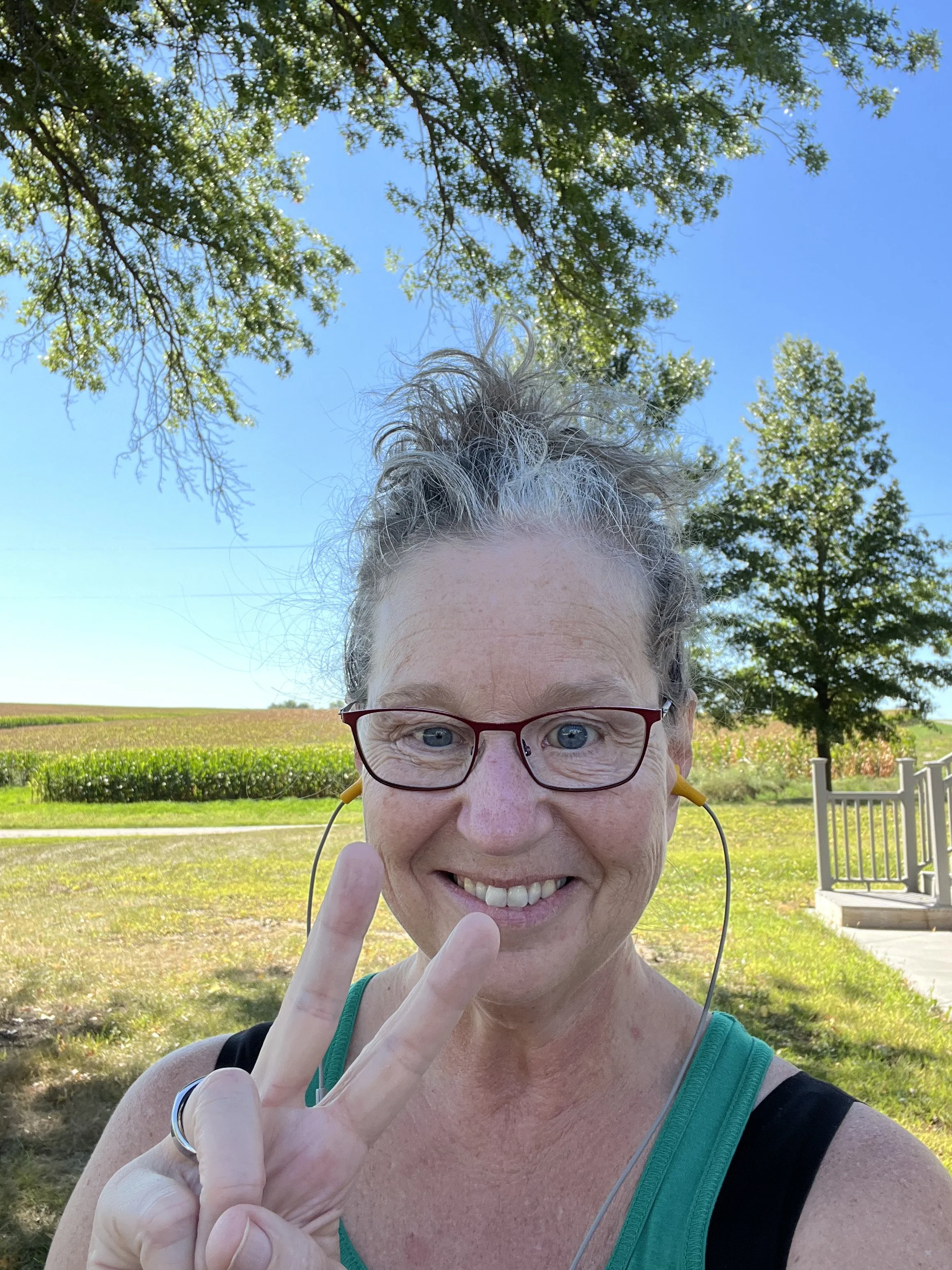 Amber Letz, founder of Letz Bee Healthy, Health Coach and Functional Medicine Practioner