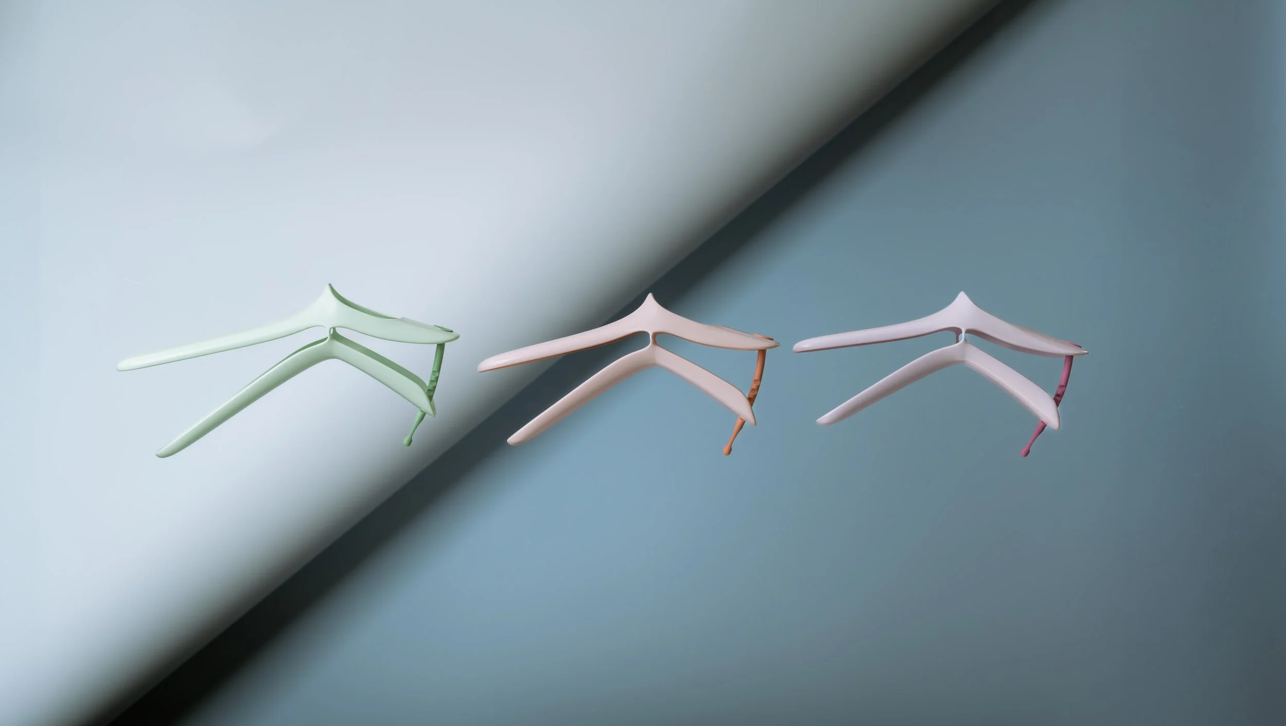 Vega vaginal speculum