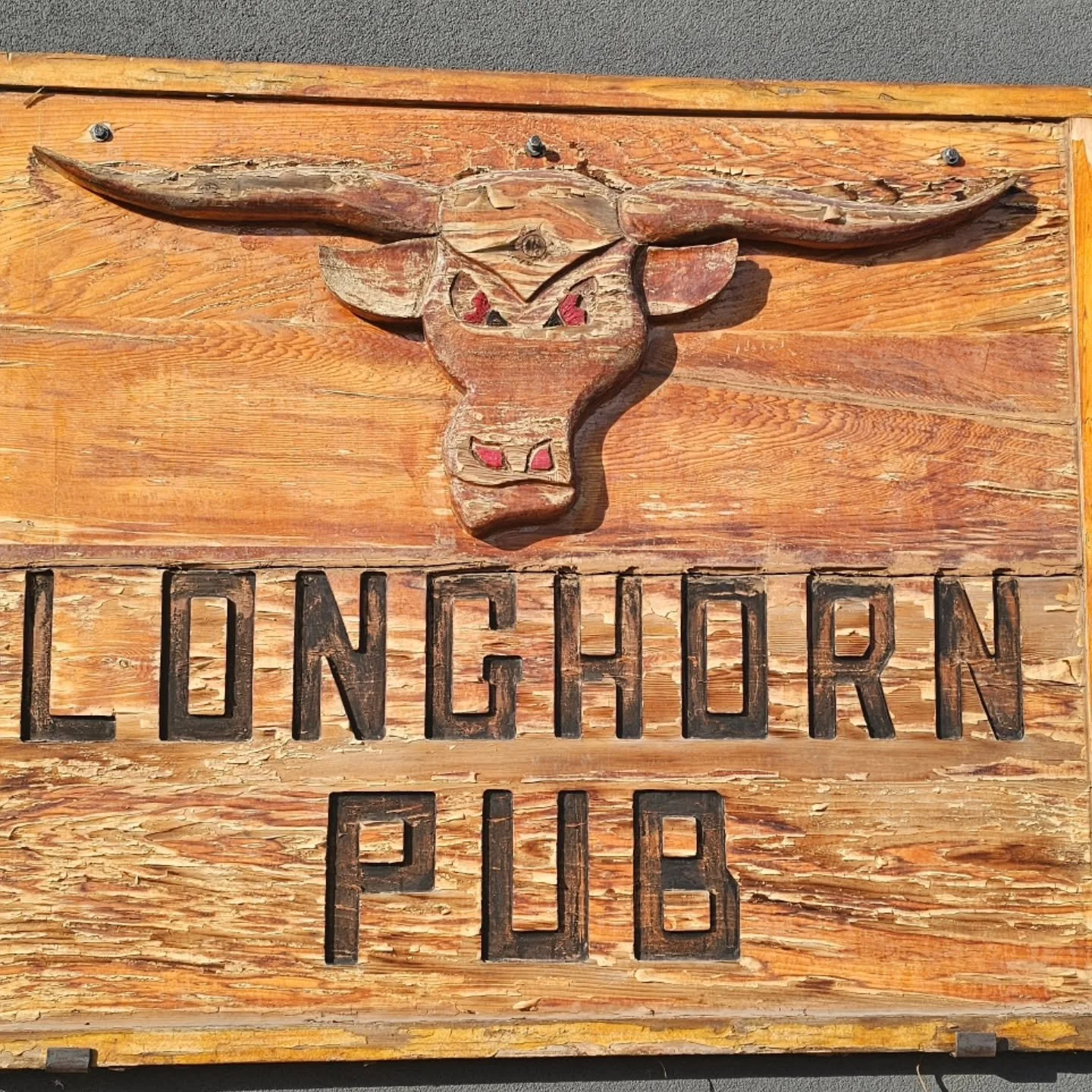 Vernon! 

We had a blast on our first visit to your beautiful town at the @thelonghornpub_ -  Food was killer, crowd was dancing, and everyone was so friendly and welcoming so many nice chats.  You were all fantastic -  We appreciate everyone coming 