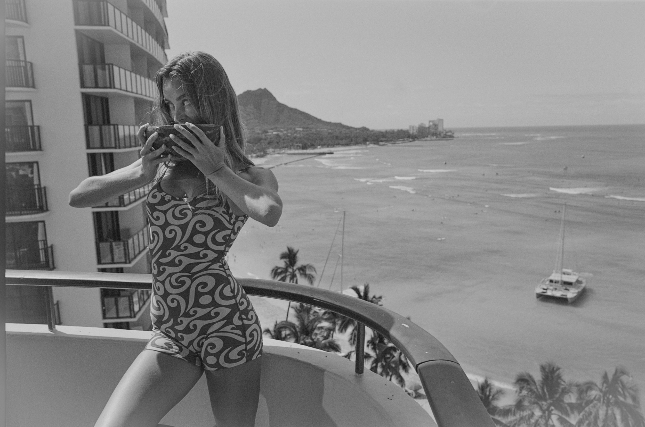 ABYSSE_SUMMER-26_WAIKIKI_22456-25-0019.jpg