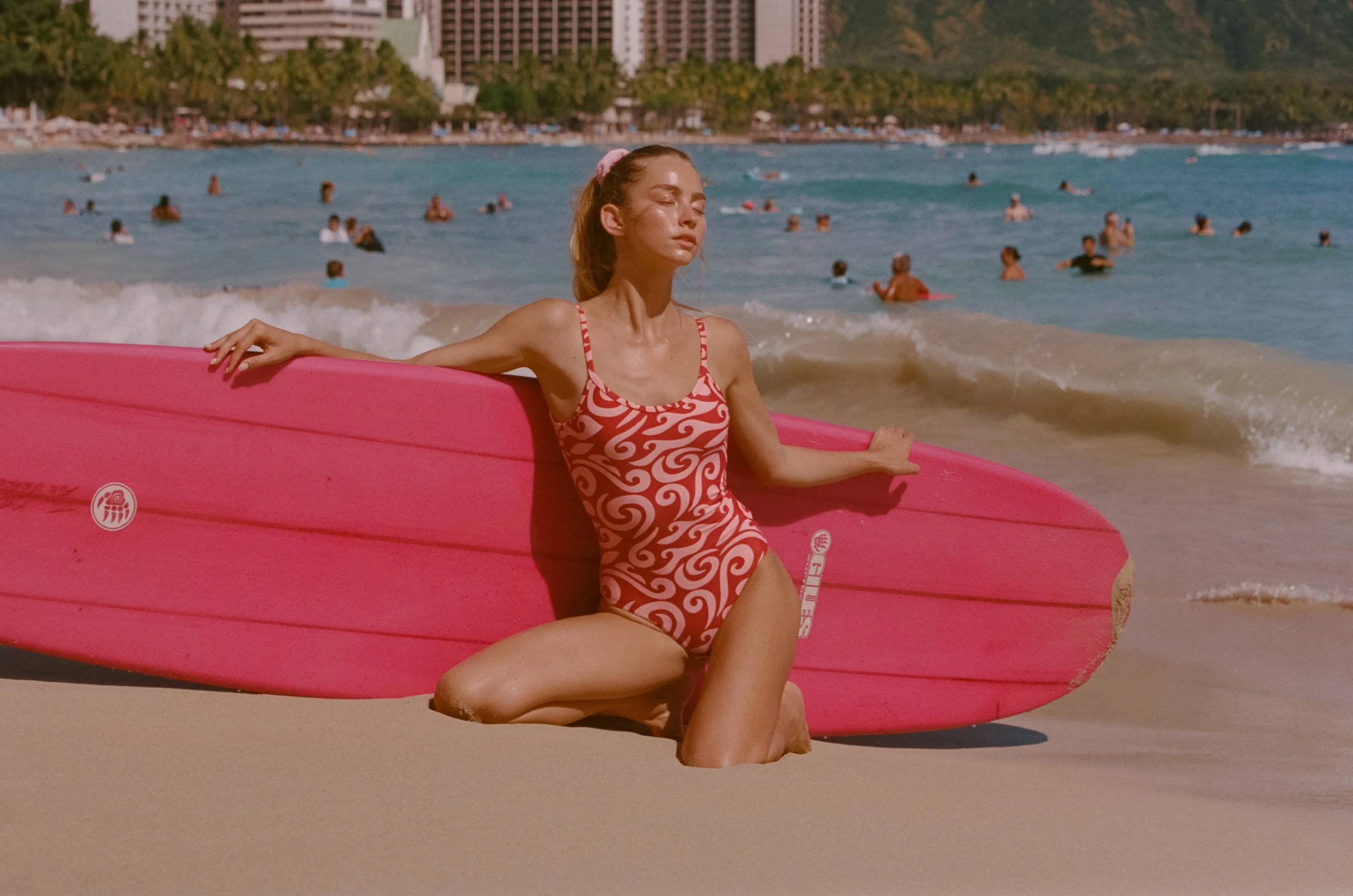ABYSSE_SUMMER-26_WAIKIKI_22456-5-0036.jpg