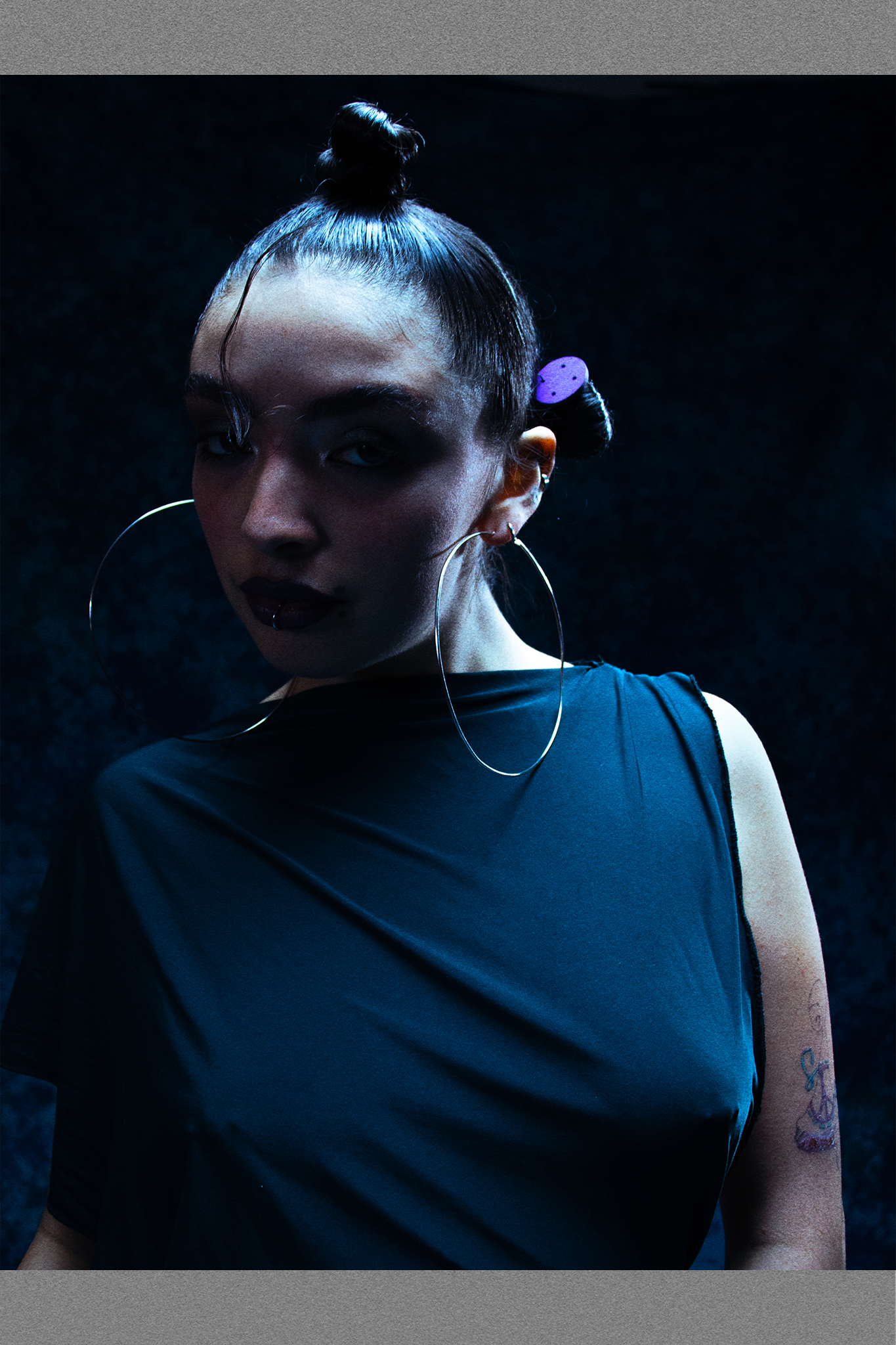 photoshoot #1 MF-19 grain.png
