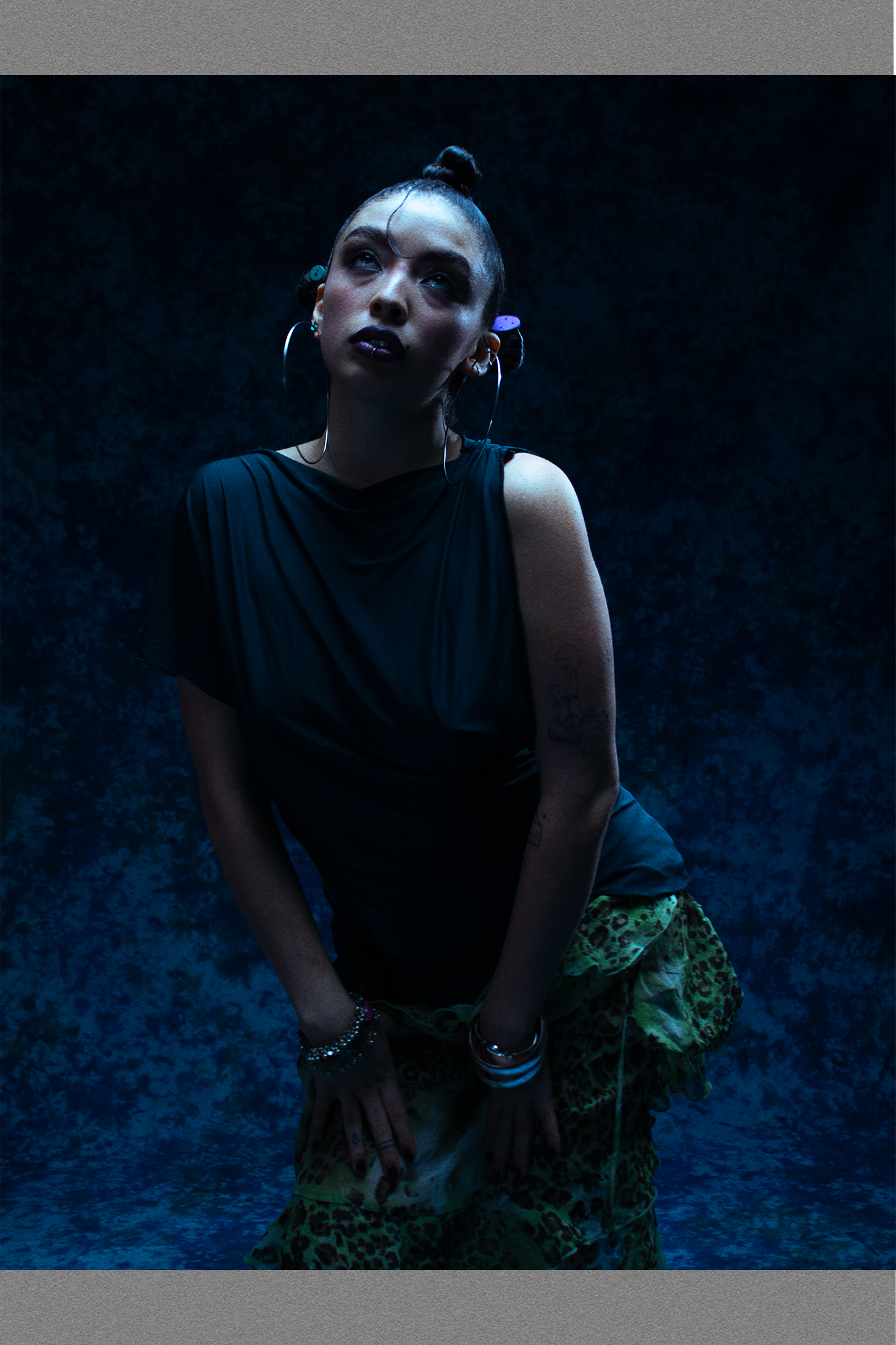photoshoot #1 MF-16 grain.png