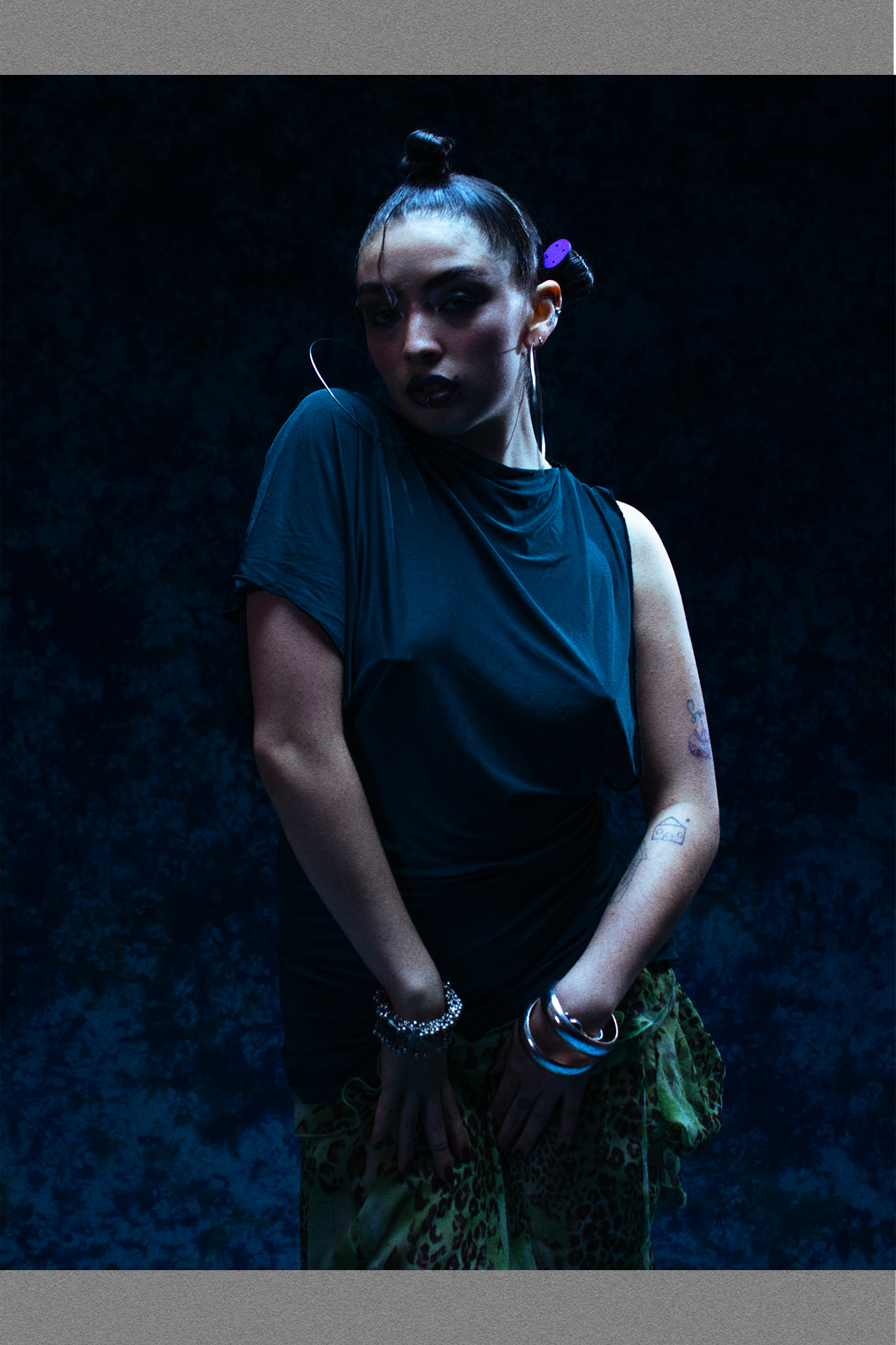 photoshoot #1 MF-17 grain.png